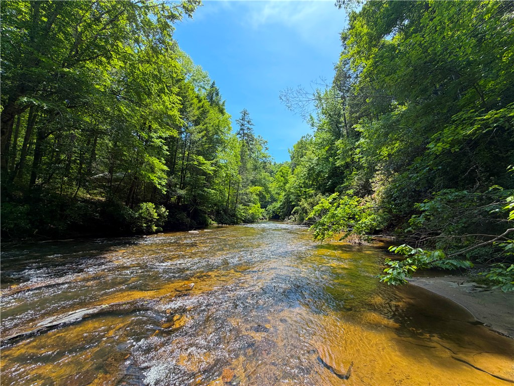 183 Chauga Valley Road