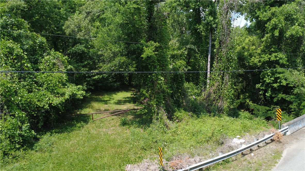 110 Holly Creek Drive