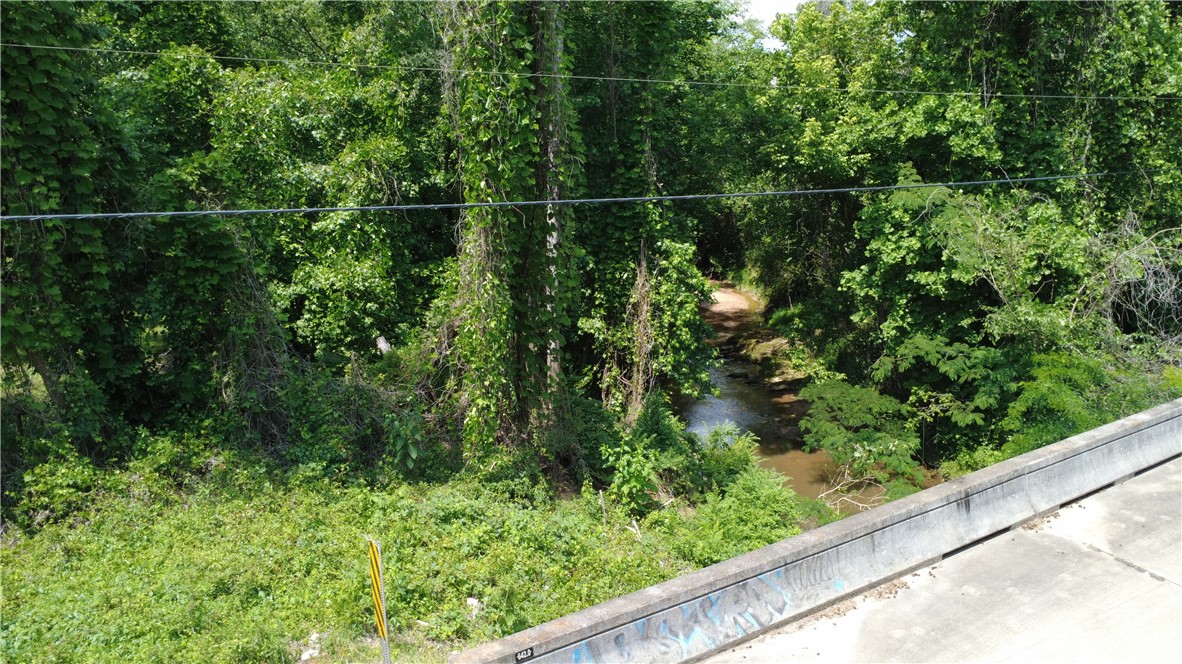 110 Holly Creek Drive