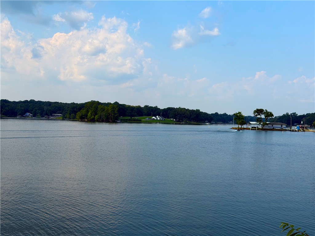 38 Waterside Point