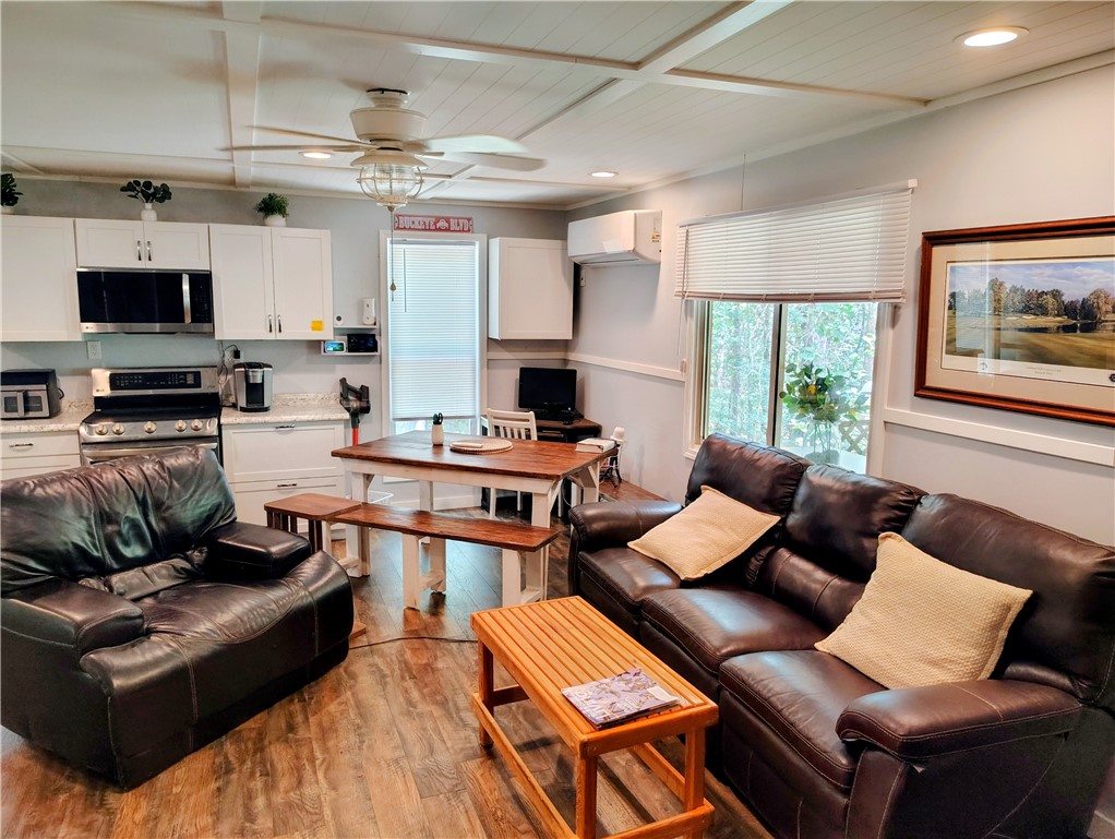109 Briar Thicket Lane