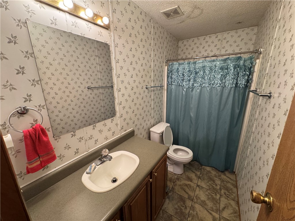 322 Lakeview Drive