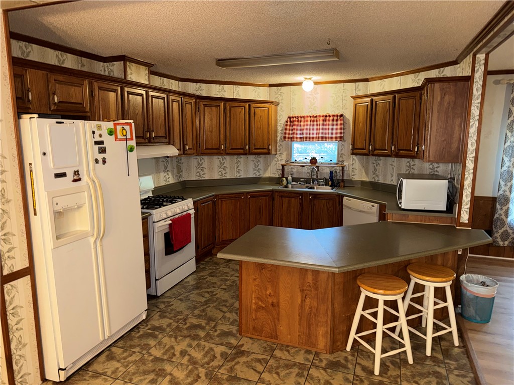 322 Lakeview Drive