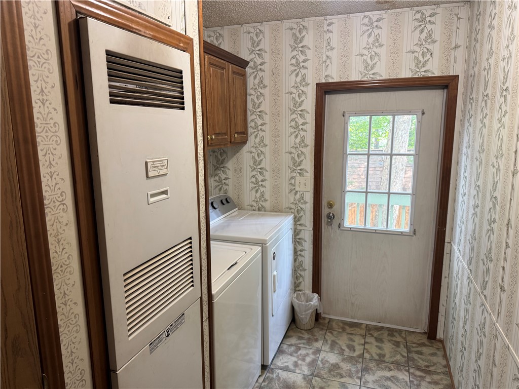 322 Lakeview Drive