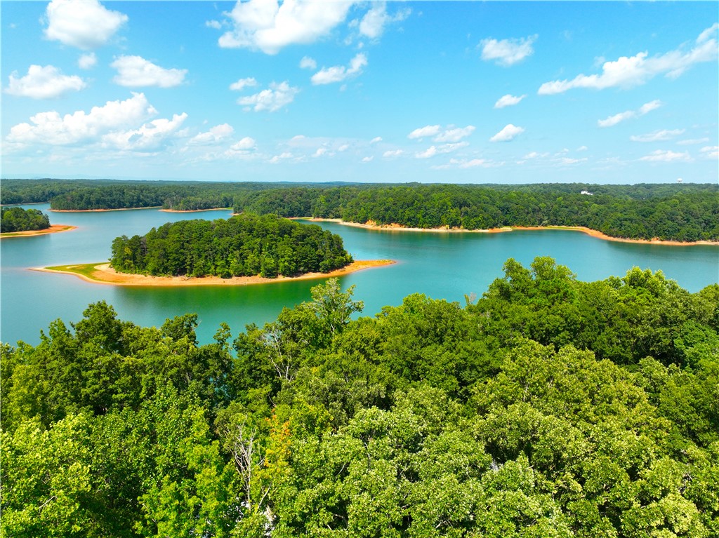 322 Lakeview Drive