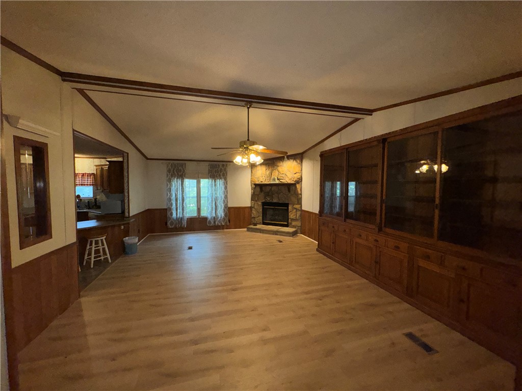 322 Lakeview Drive