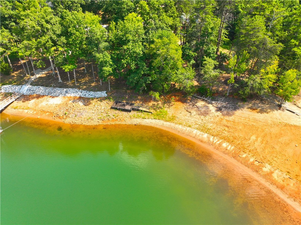 322 Lakeview Drive