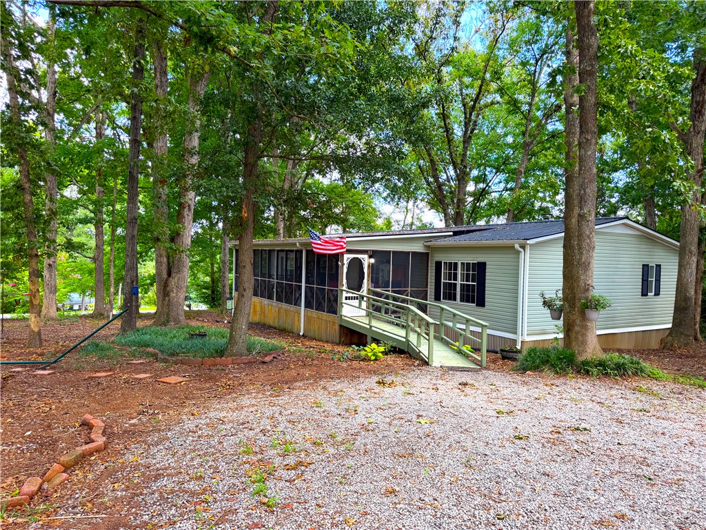 322 Lakeview Drive