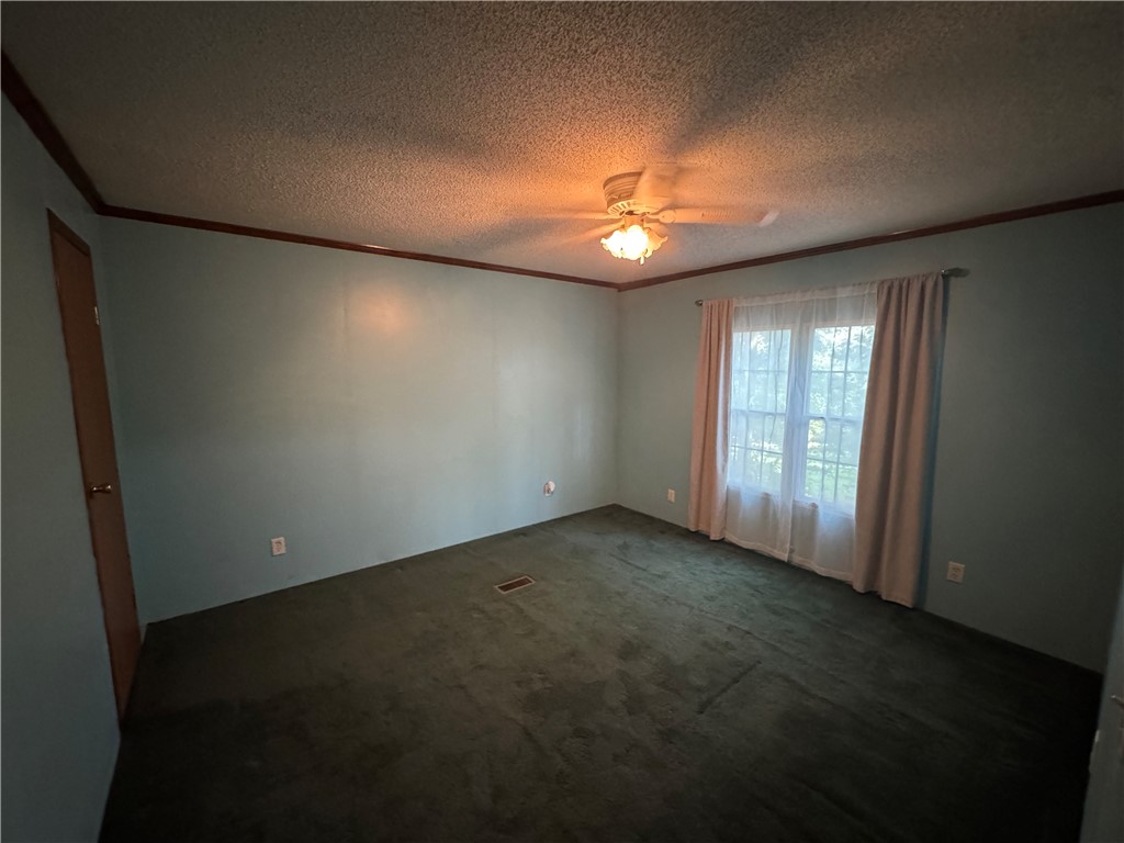 322 Lakeview Drive