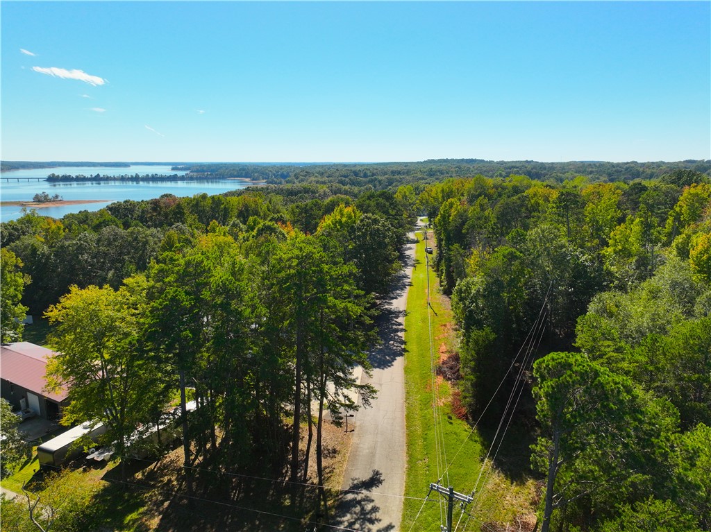 00 Mullinax Drive