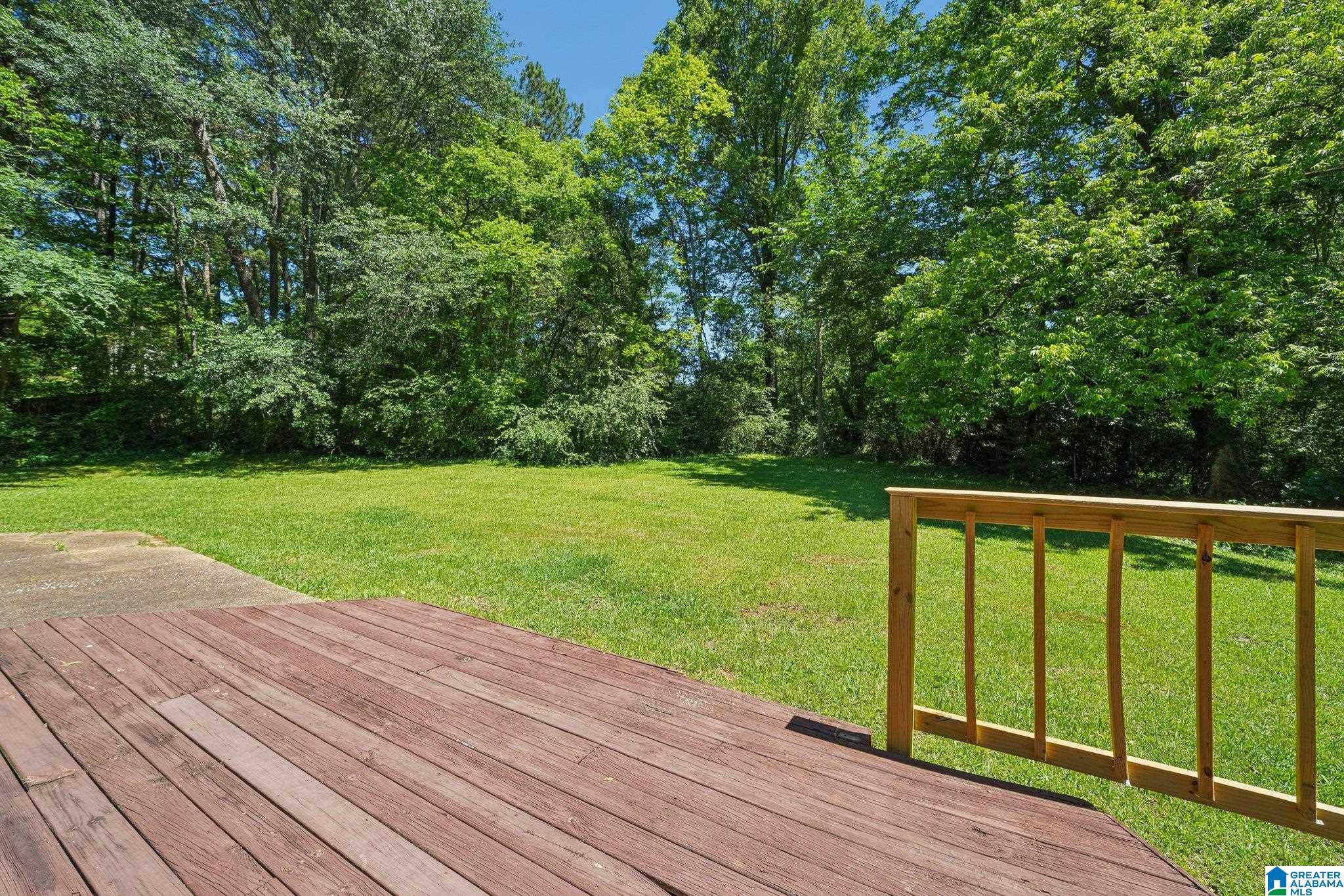649 ROEBUCK CIRCLE