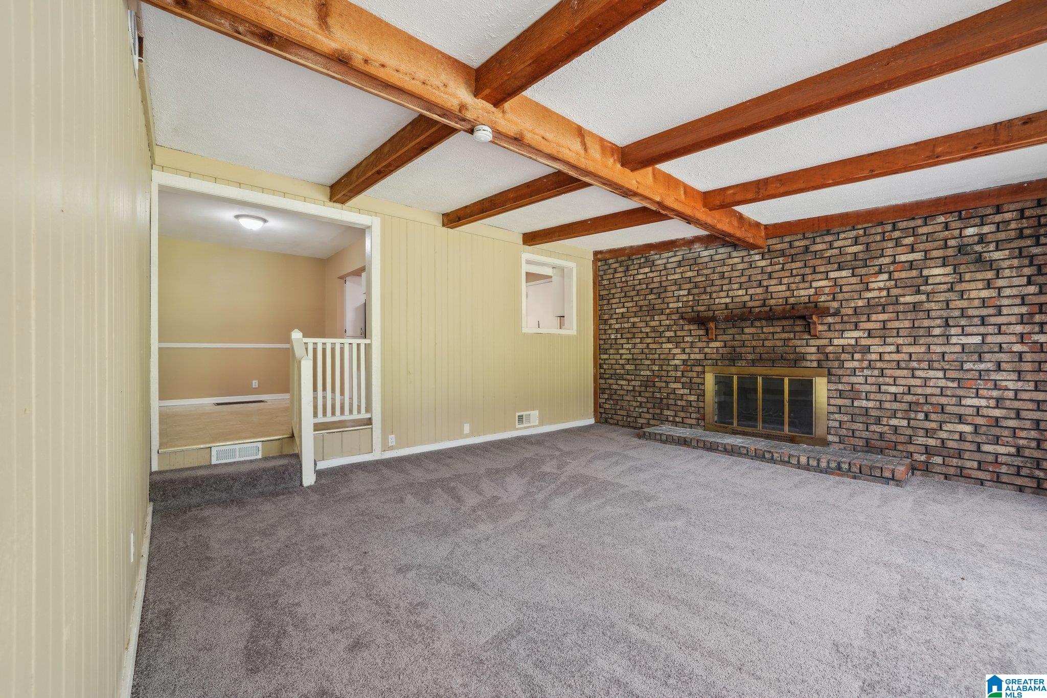649 ROEBUCK CIRCLE