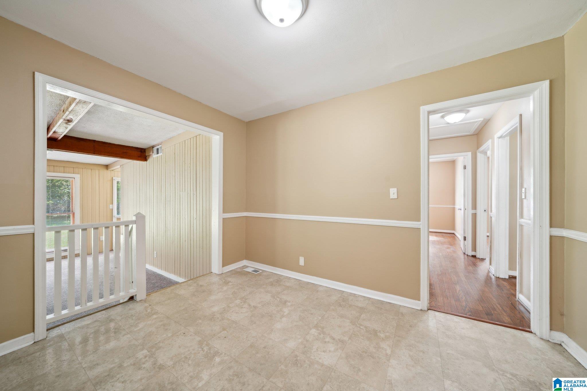 649 ROEBUCK CIRCLE