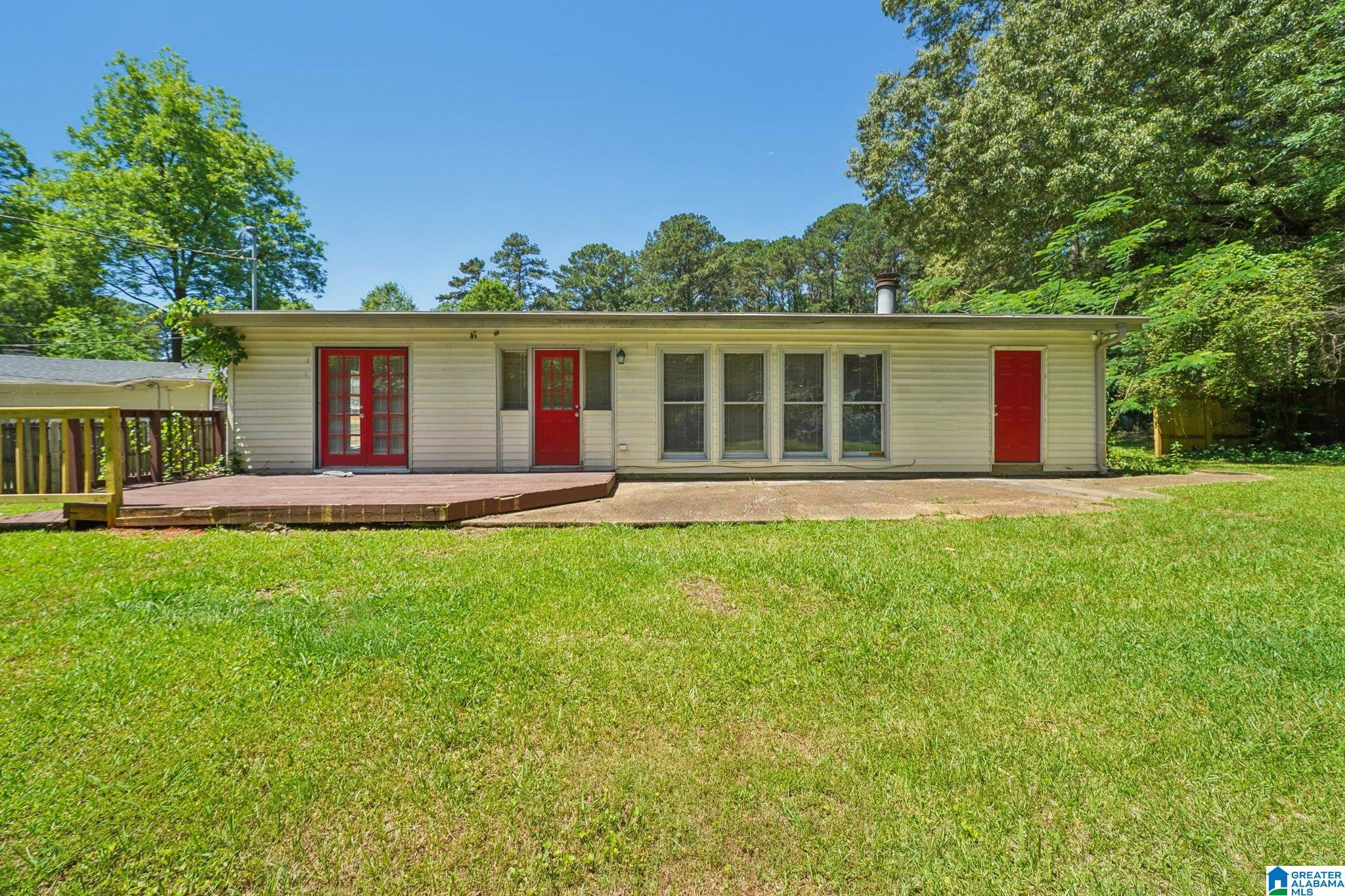 649 ROEBUCK CIRCLE