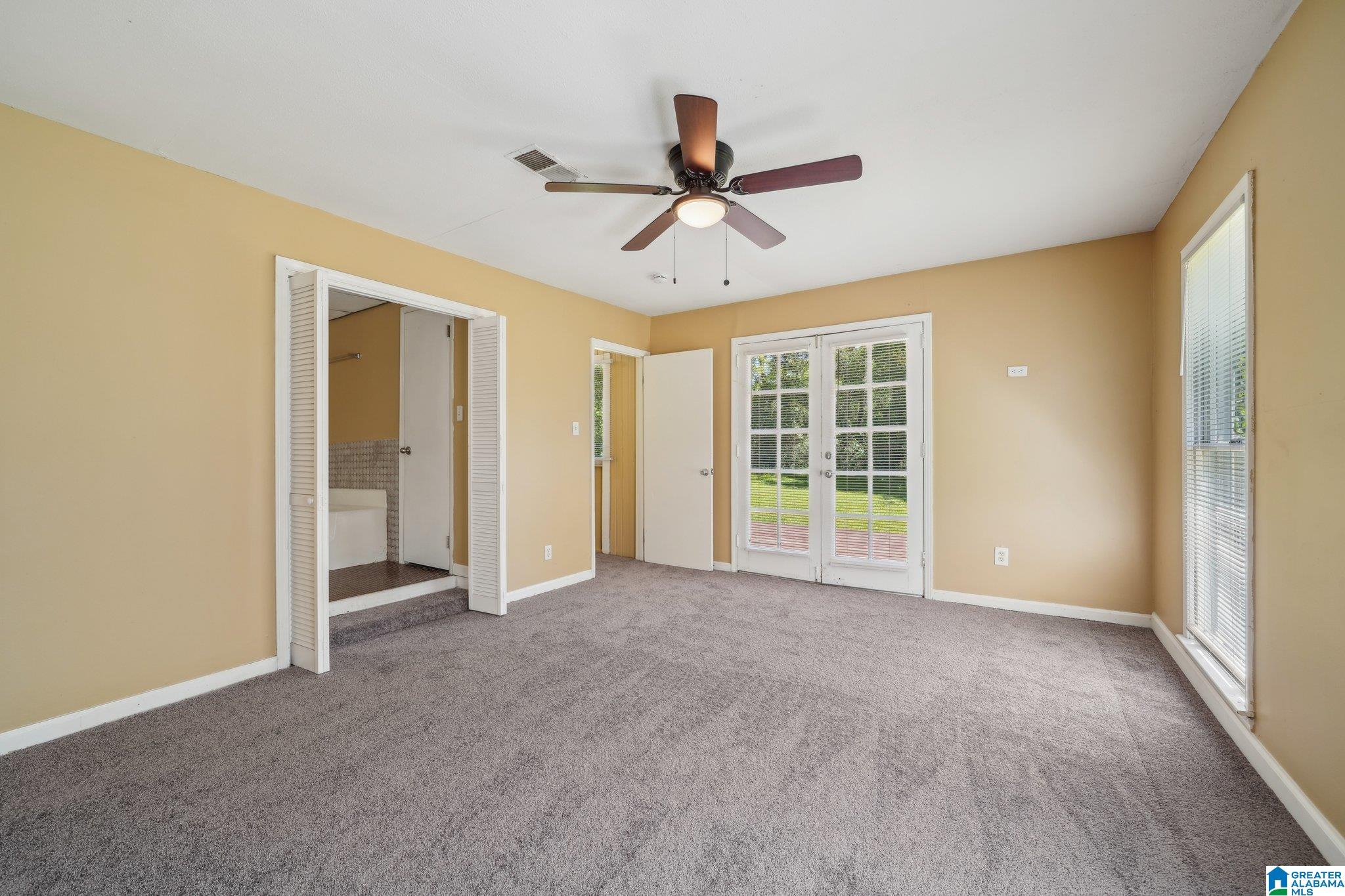 649 ROEBUCK CIRCLE