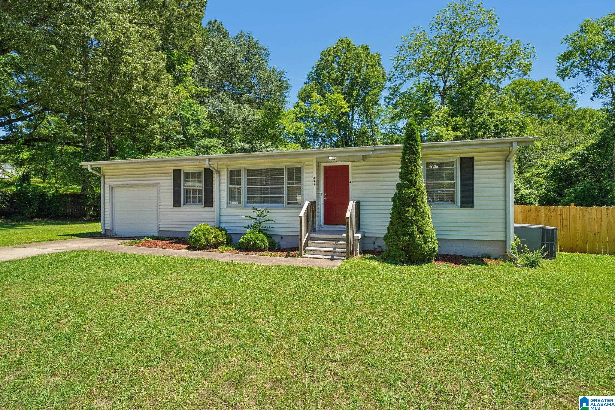 649 ROEBUCK CIRCLE
