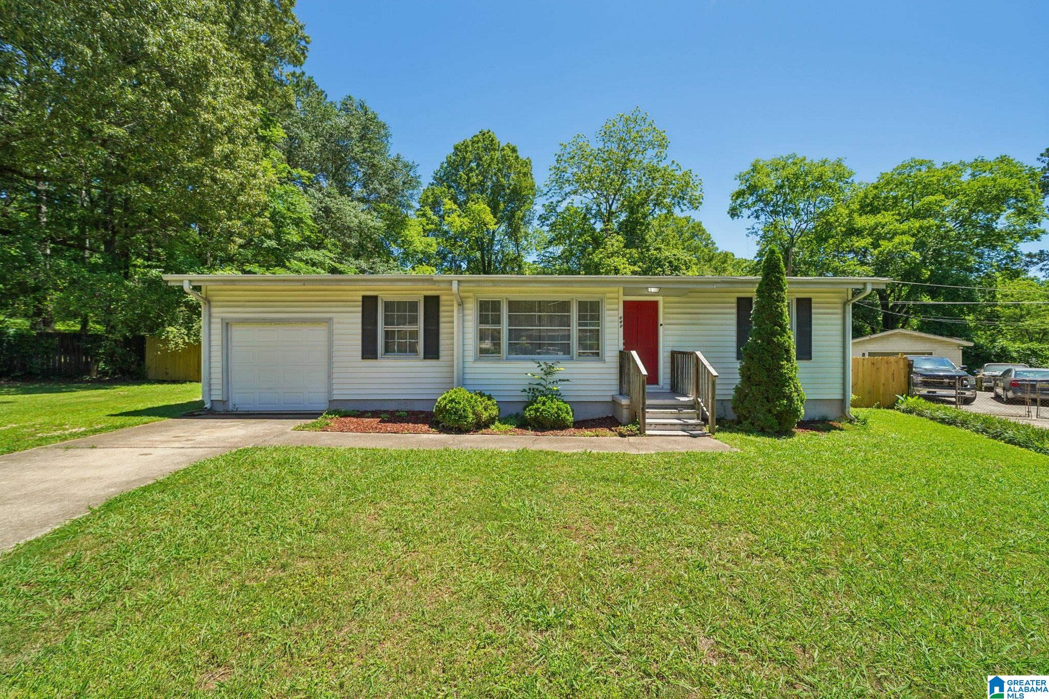 649 ROEBUCK CIRCLE
