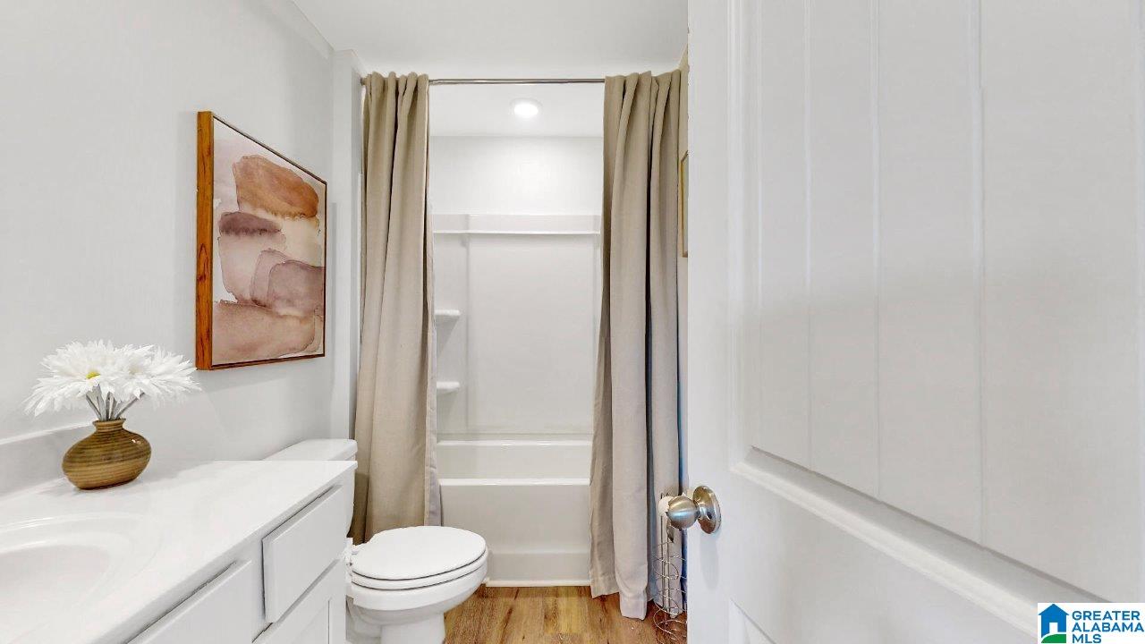 4112 BROOKSIDE DRIVE