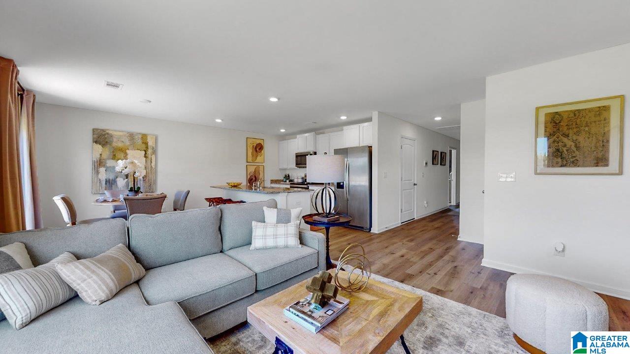 4112 BROOKSIDE DRIVE