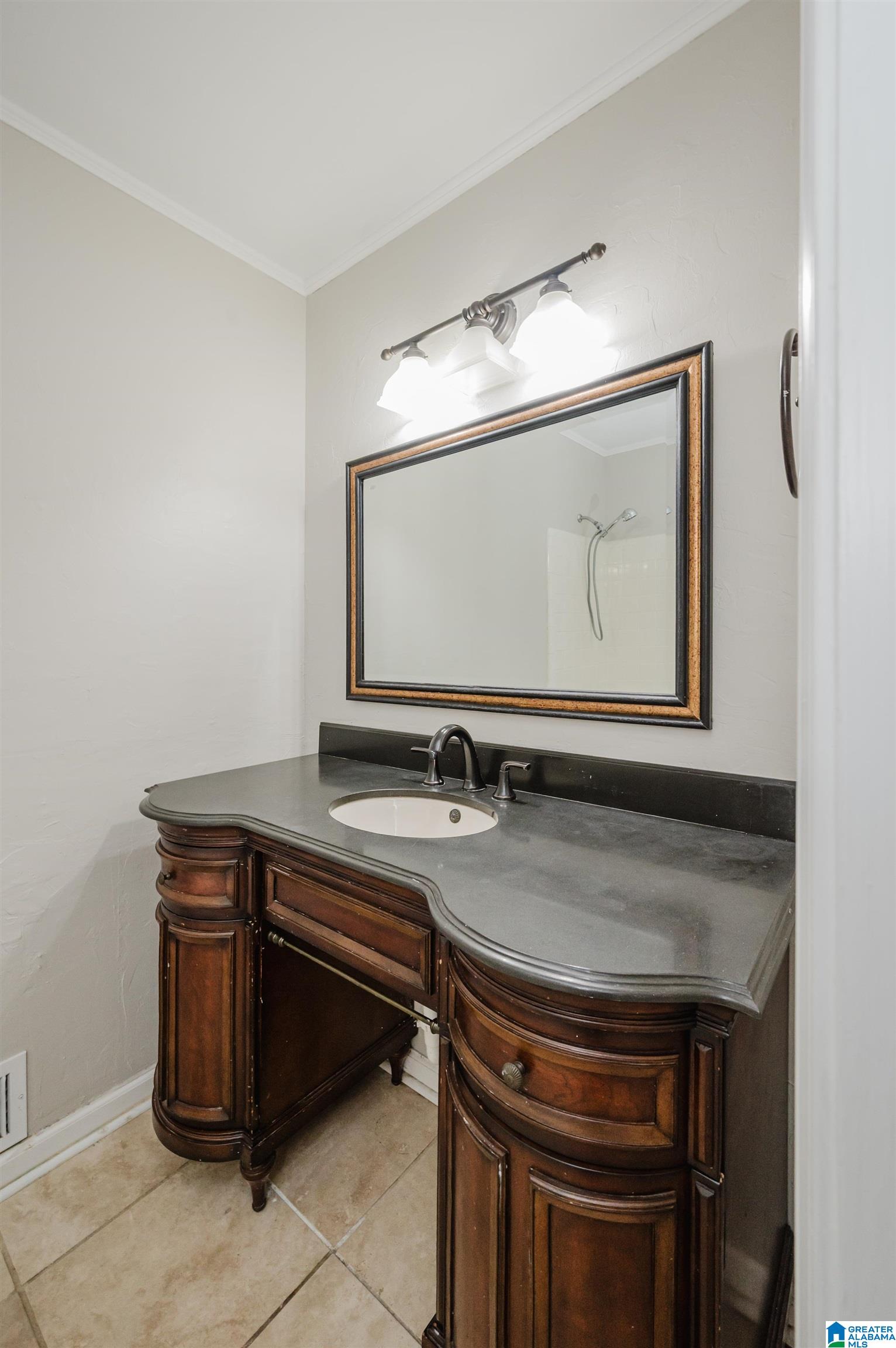 5812 SOUTHCREST ROAD