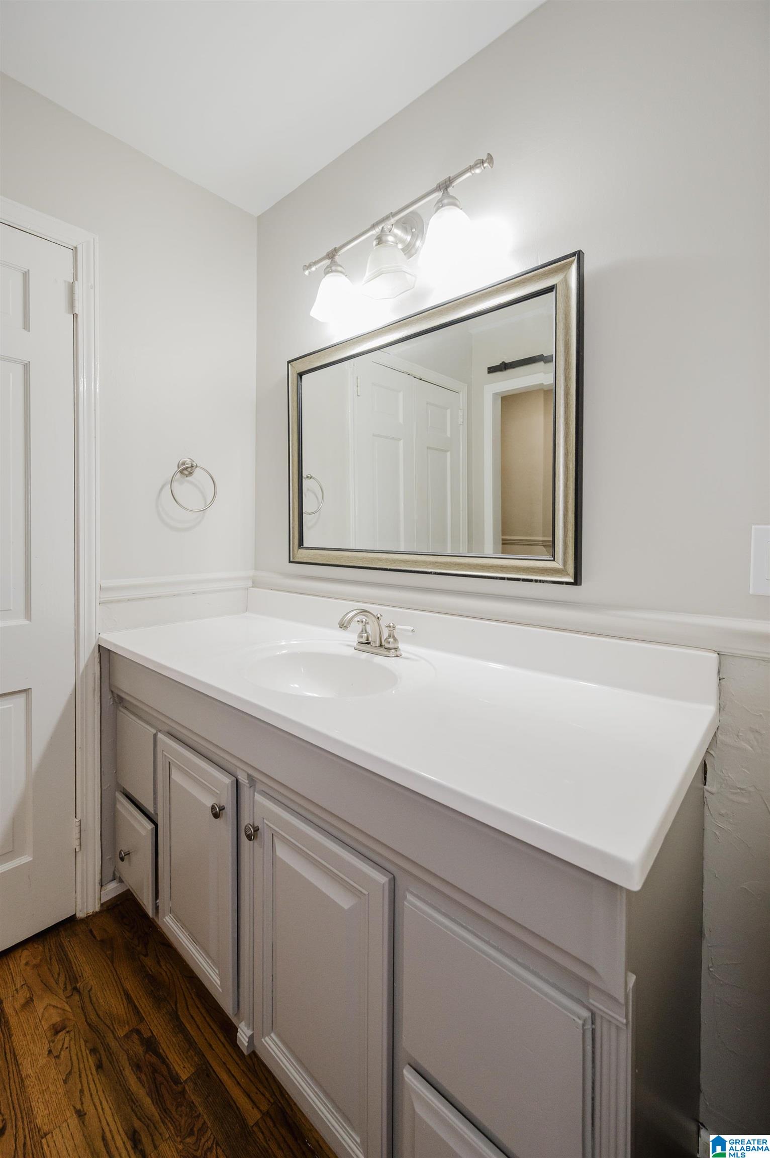 5812 SOUTHCREST ROAD