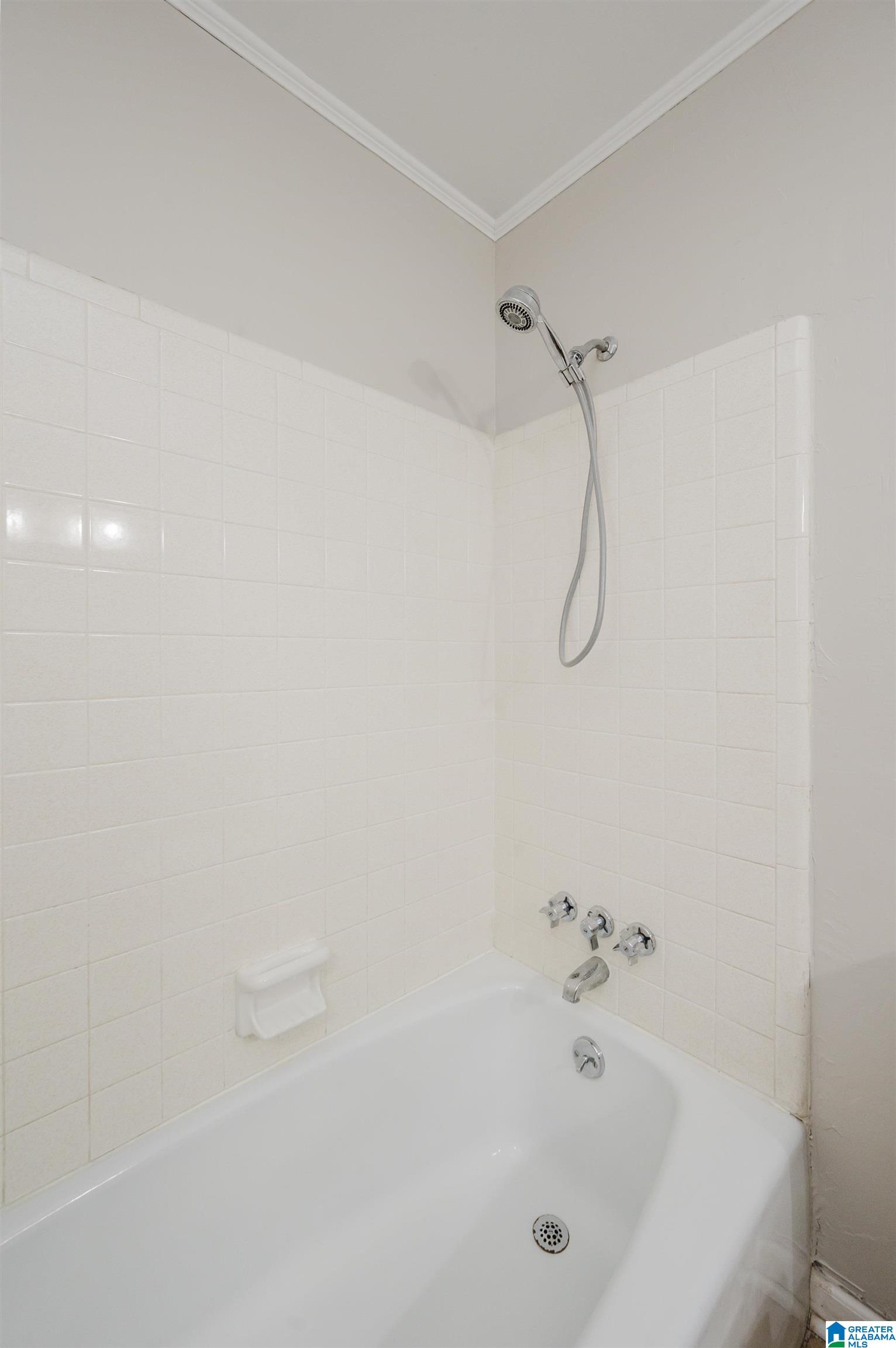 5812 SOUTHCREST ROAD