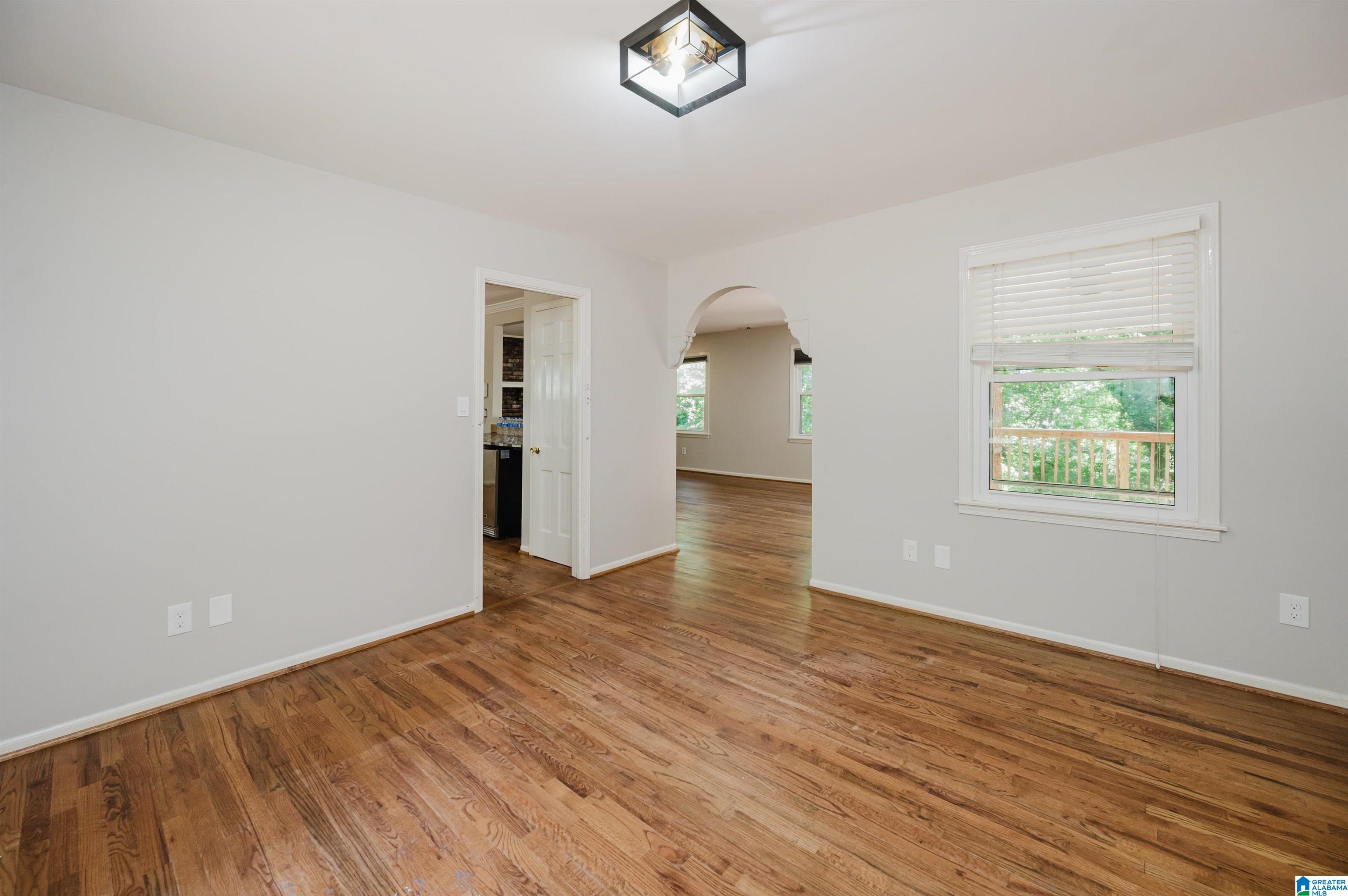 5812 SOUTHCREST ROAD