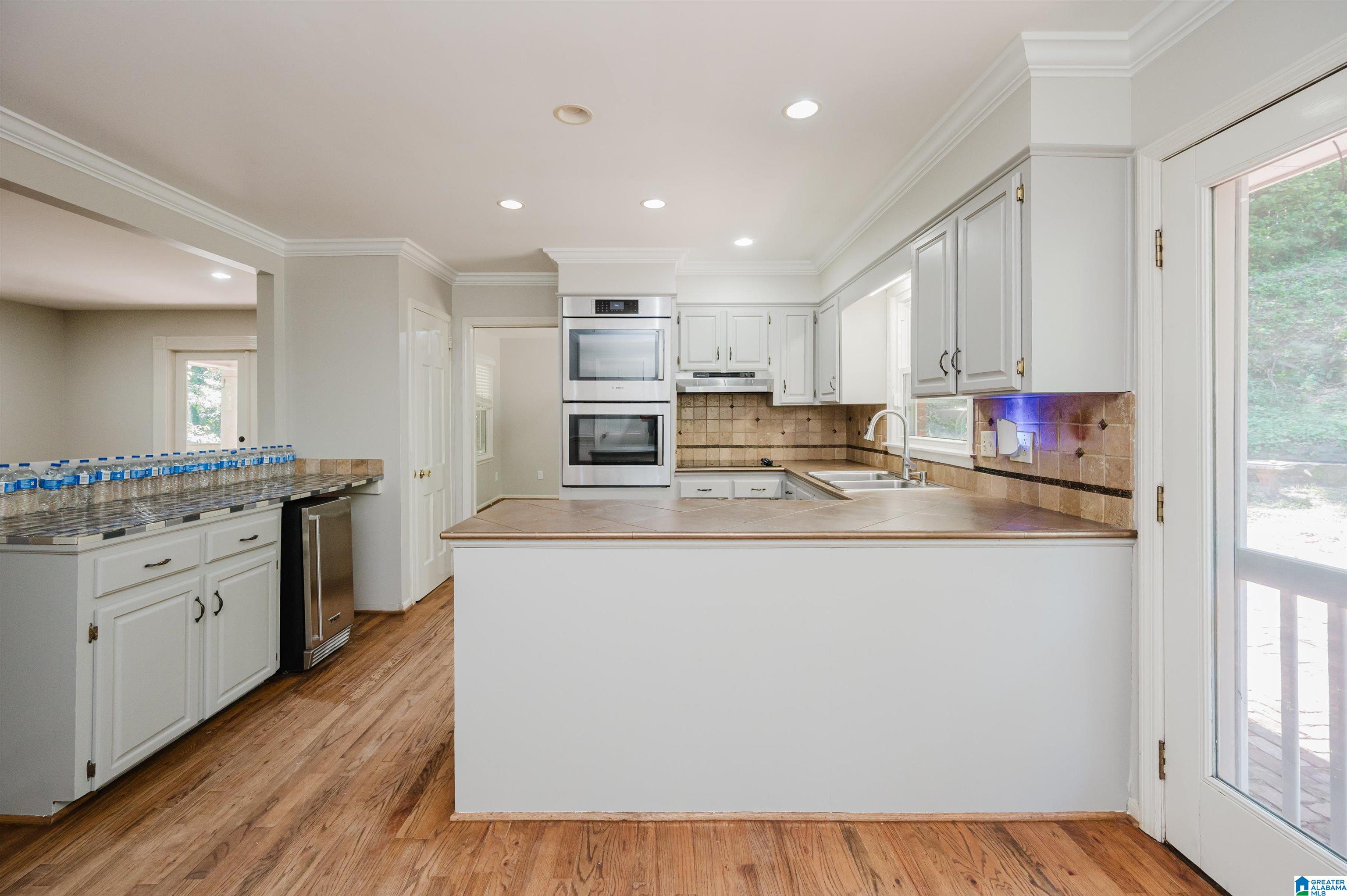 5812 SOUTHCREST ROAD