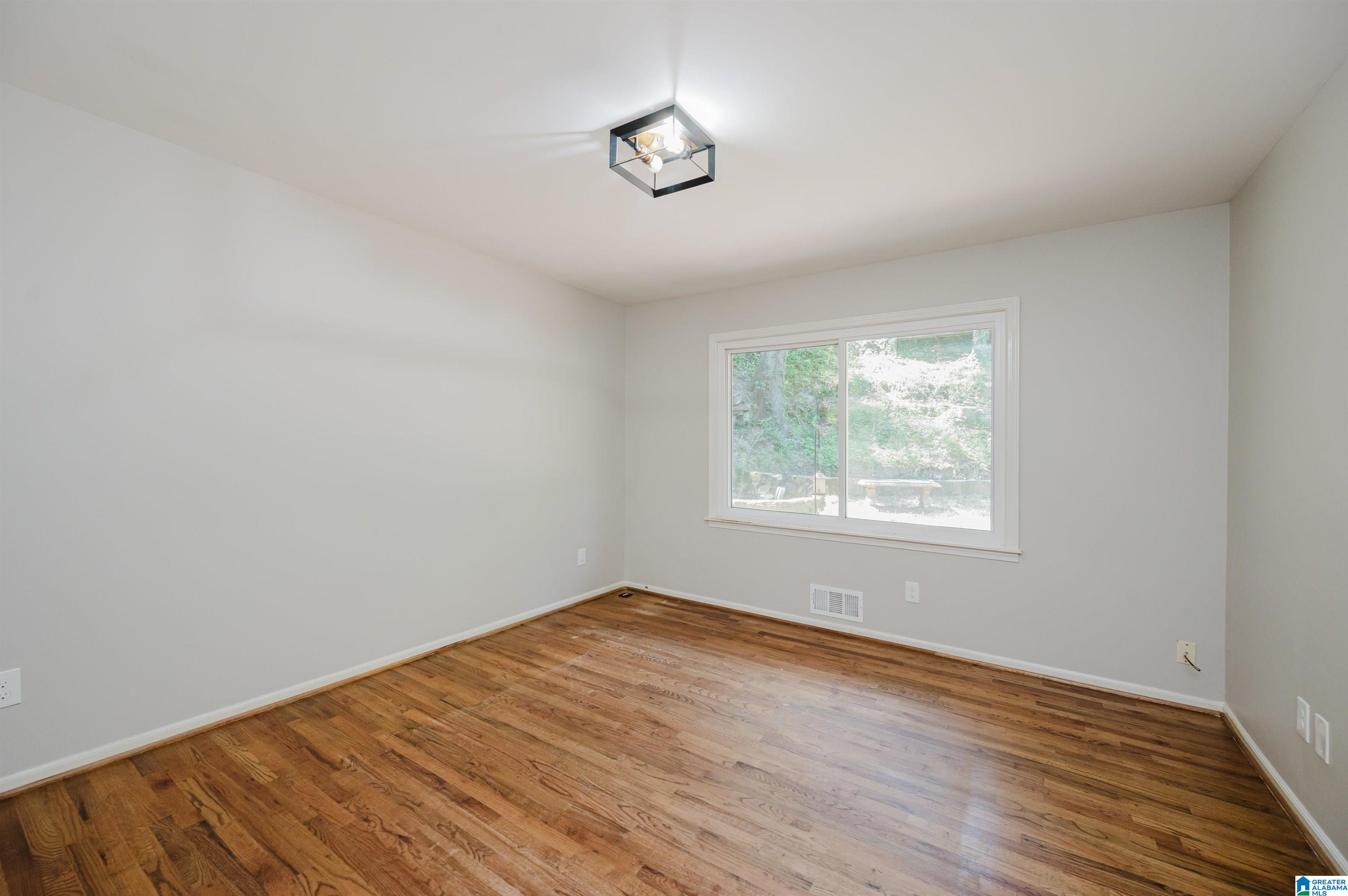 5812 SOUTHCREST ROAD