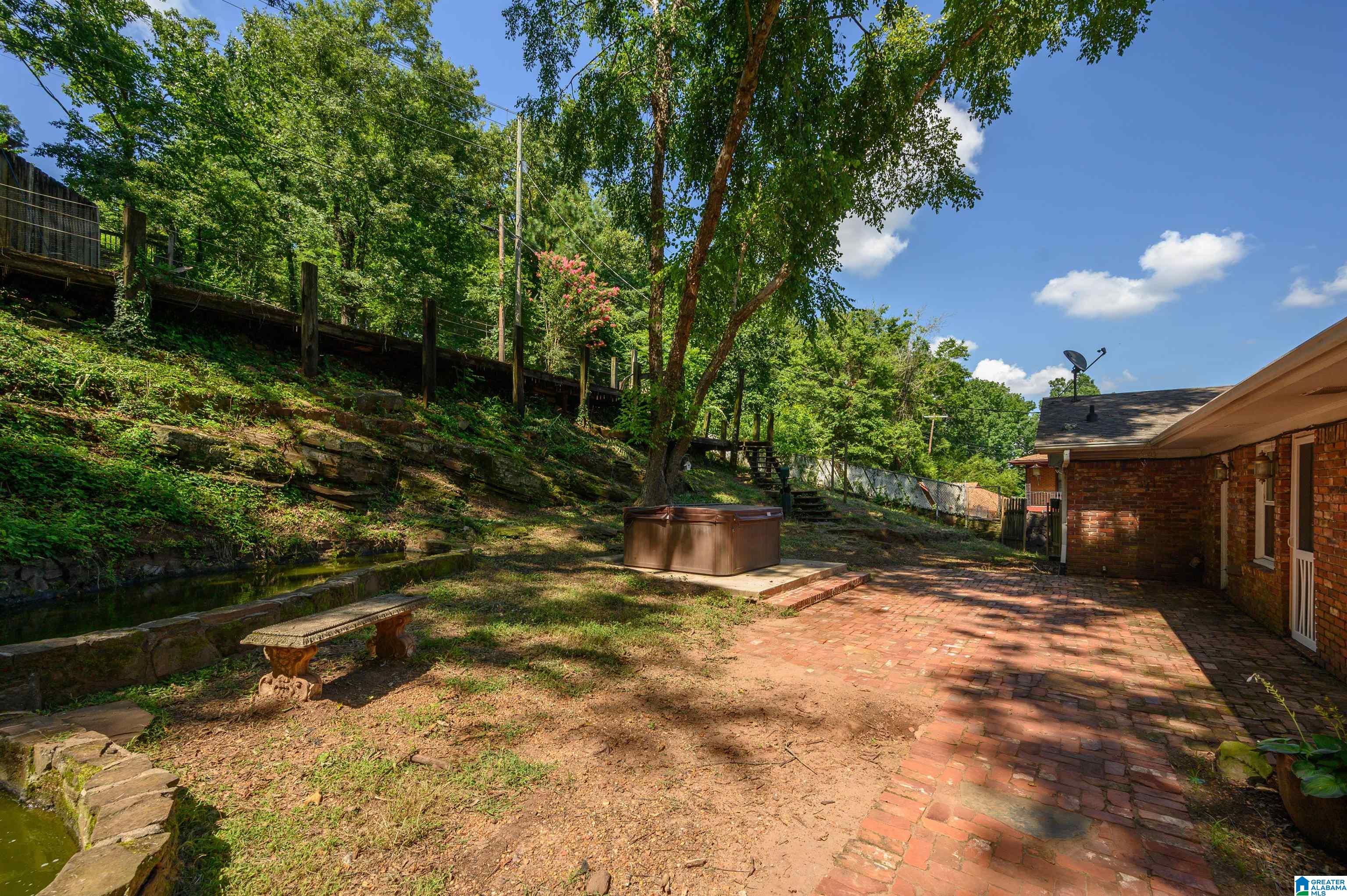 5812 SOUTHCREST ROAD