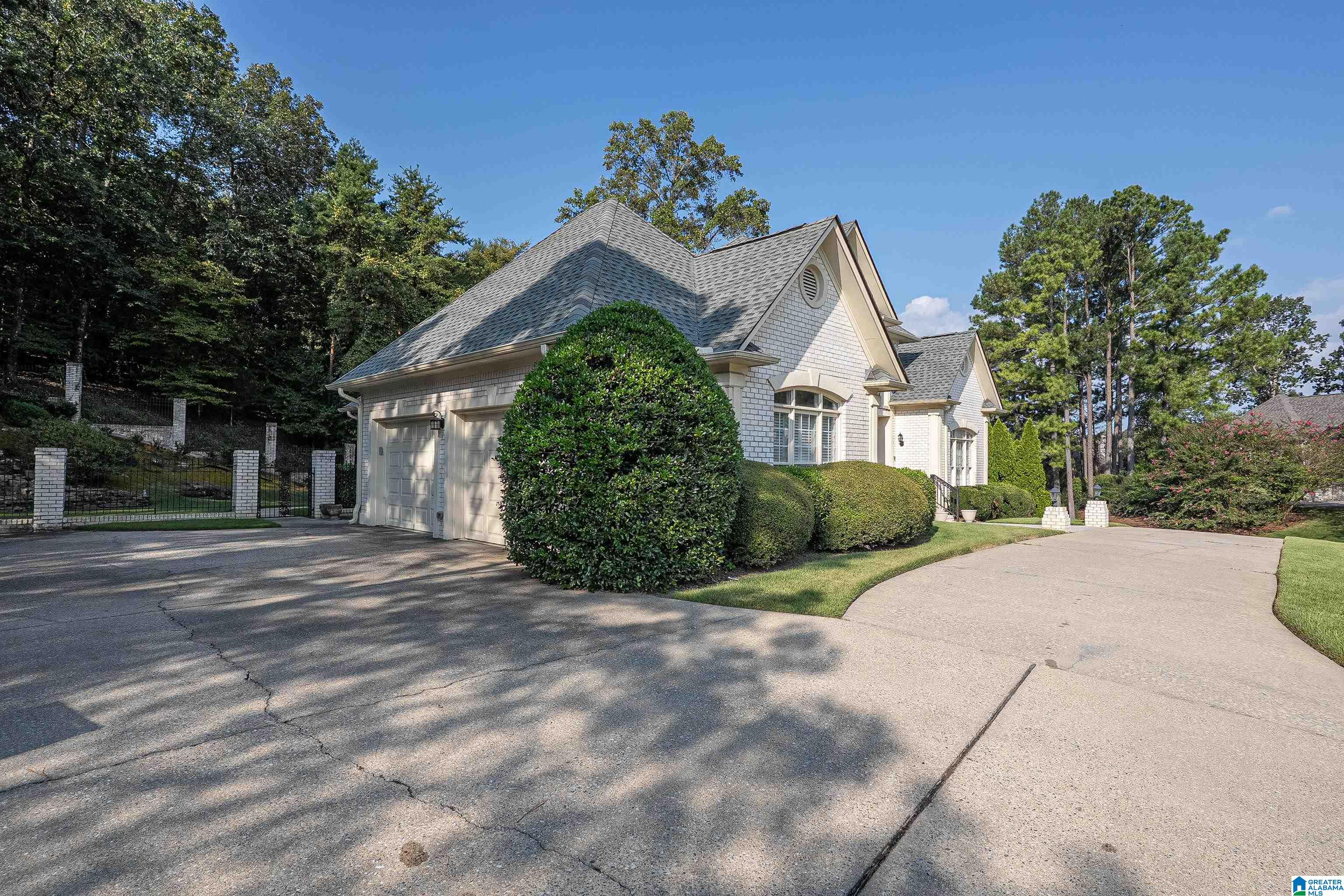 2901 GLENSTONE CIRCLE