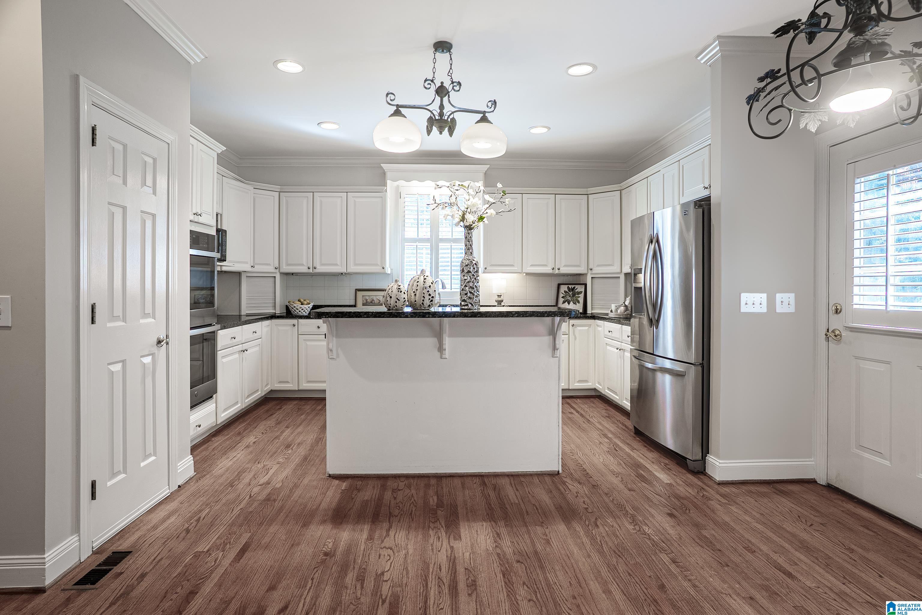 2901 GLENSTONE CIRCLE