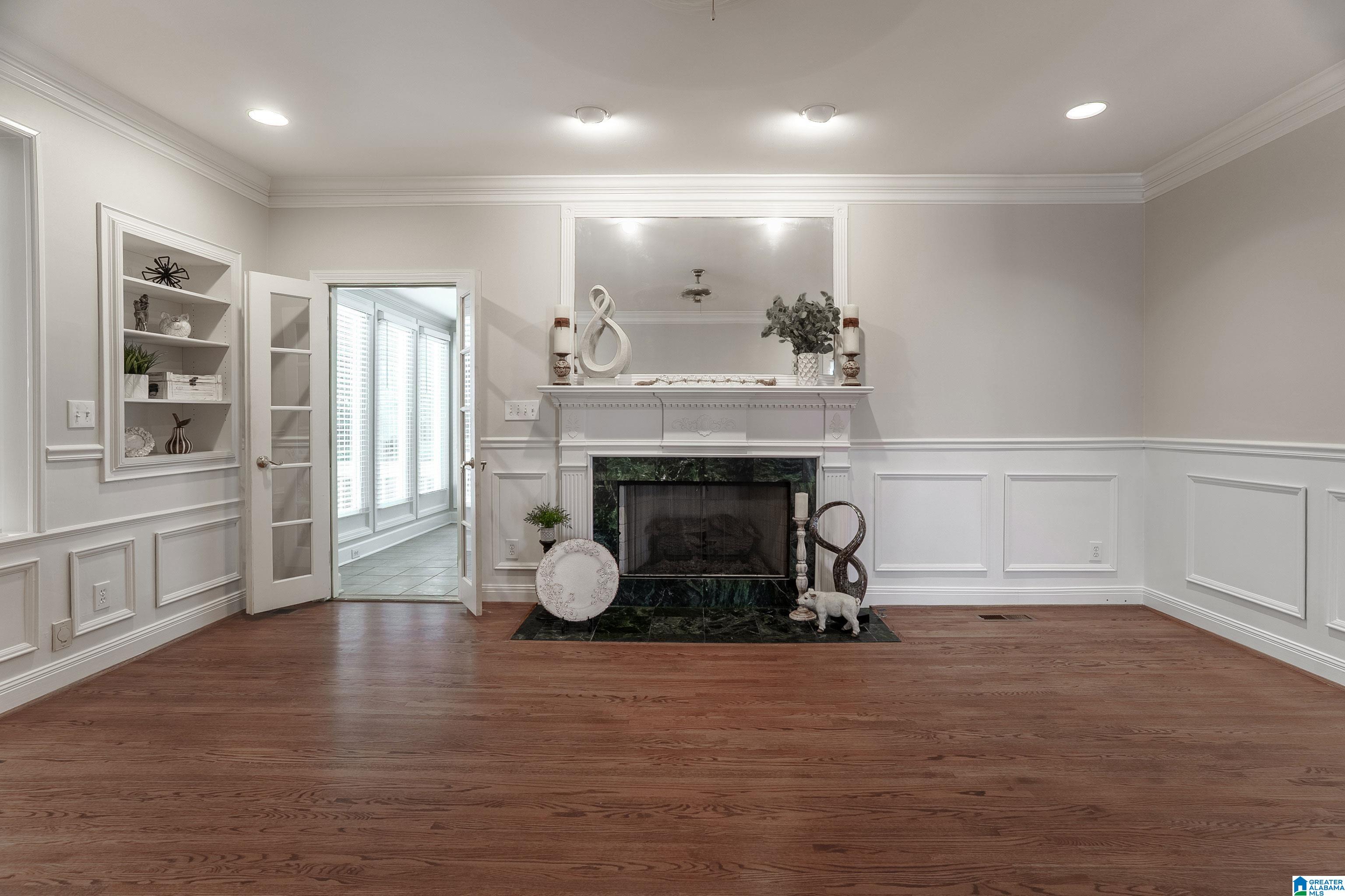 2901 GLENSTONE CIRCLE