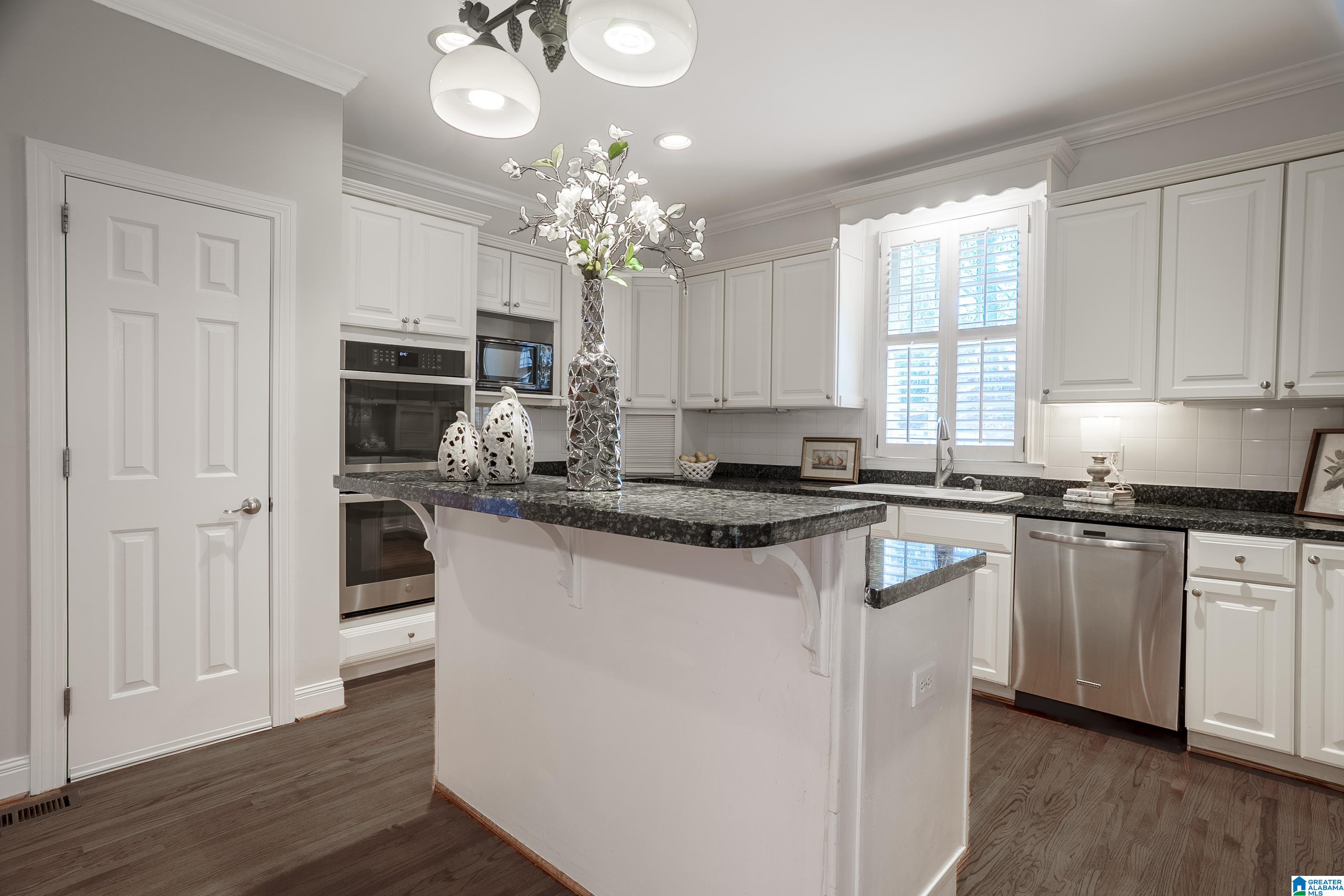 2901 GLENSTONE CIRCLE