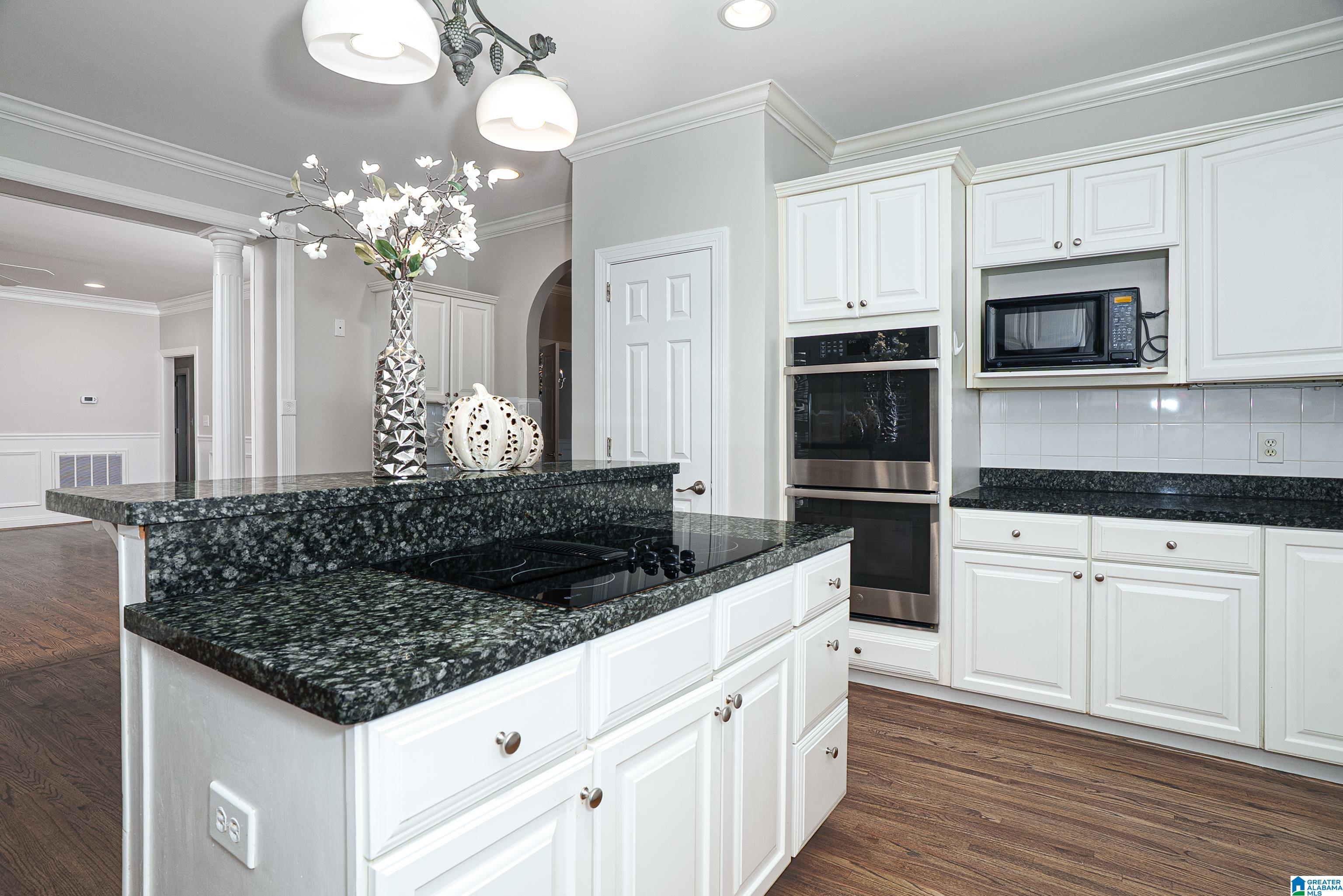 2901 GLENSTONE CIRCLE