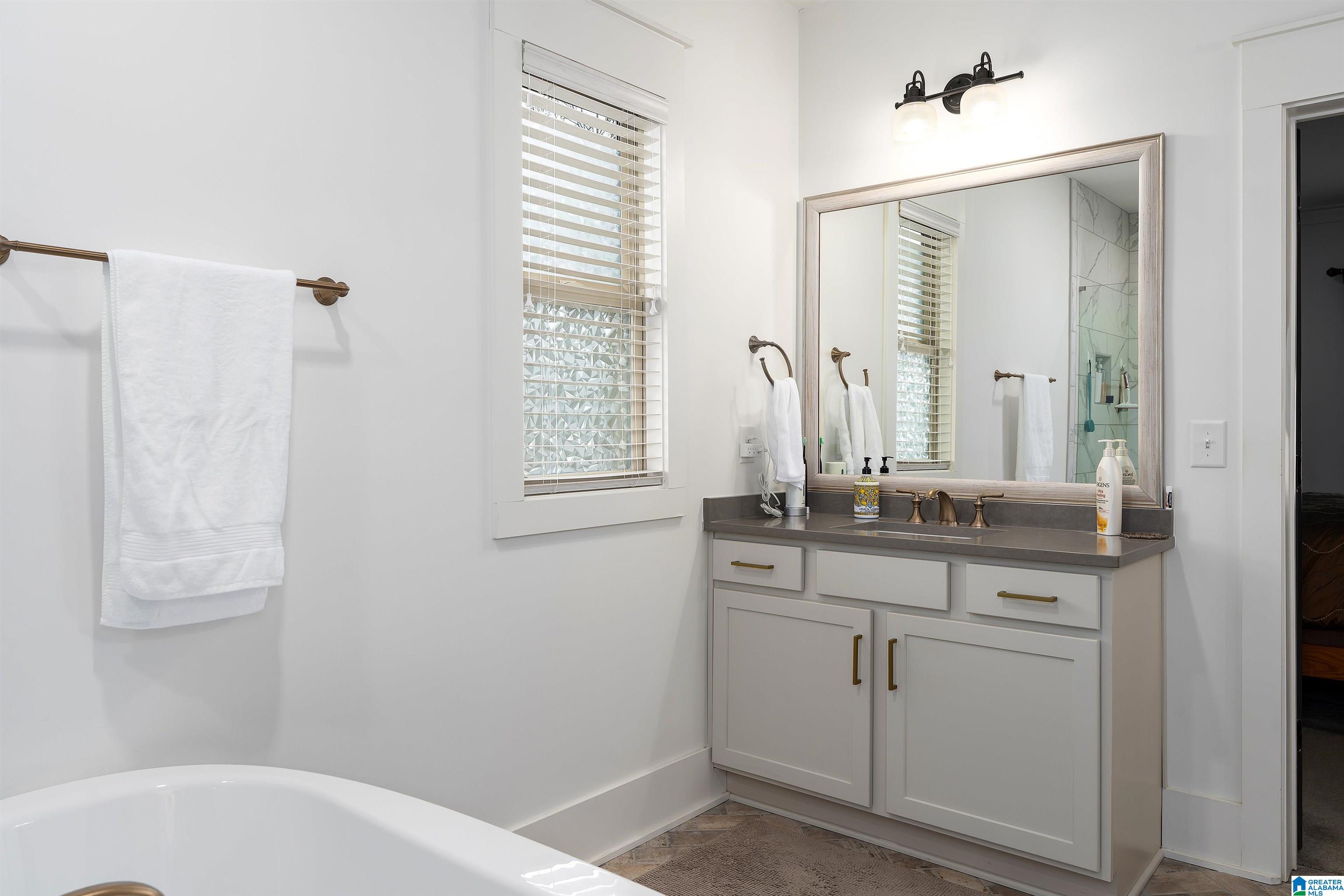 2236 BLACK CREEK CROSSING