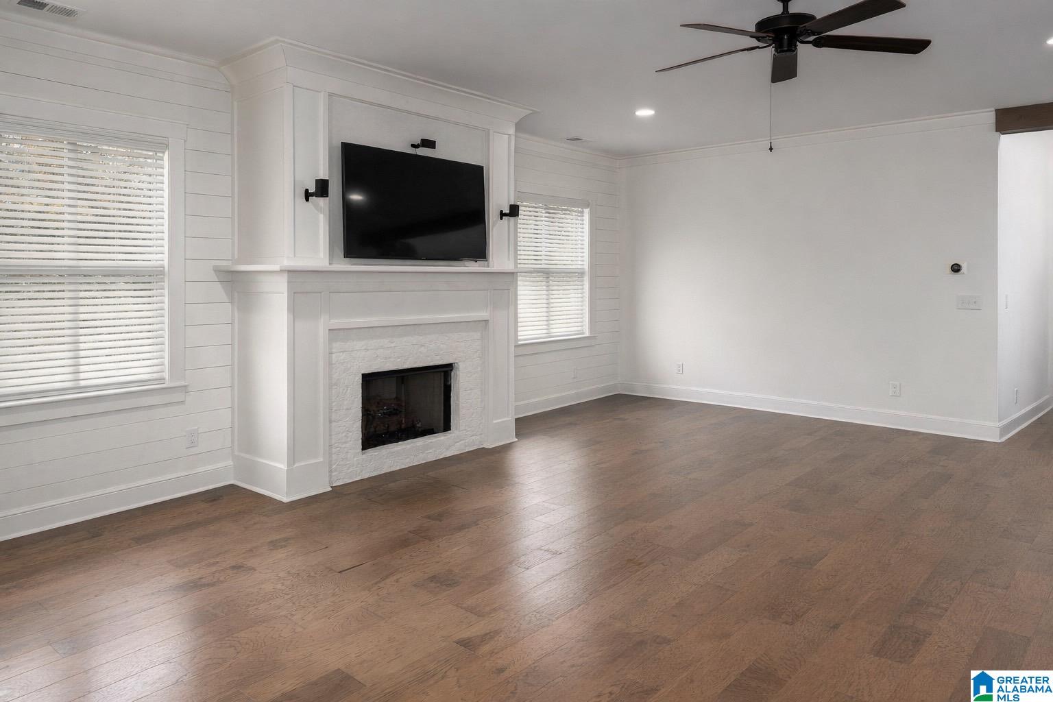 2236 BLACK CREEK CROSSING