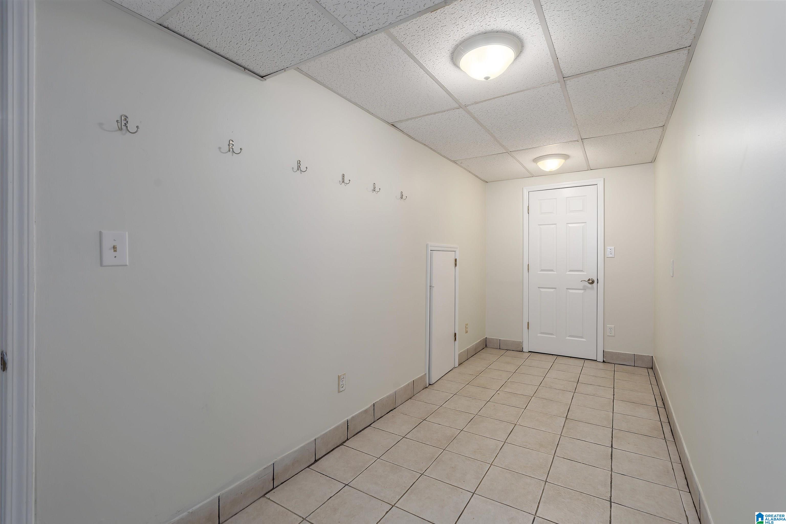 8401 LANEWOOD CIRCLE