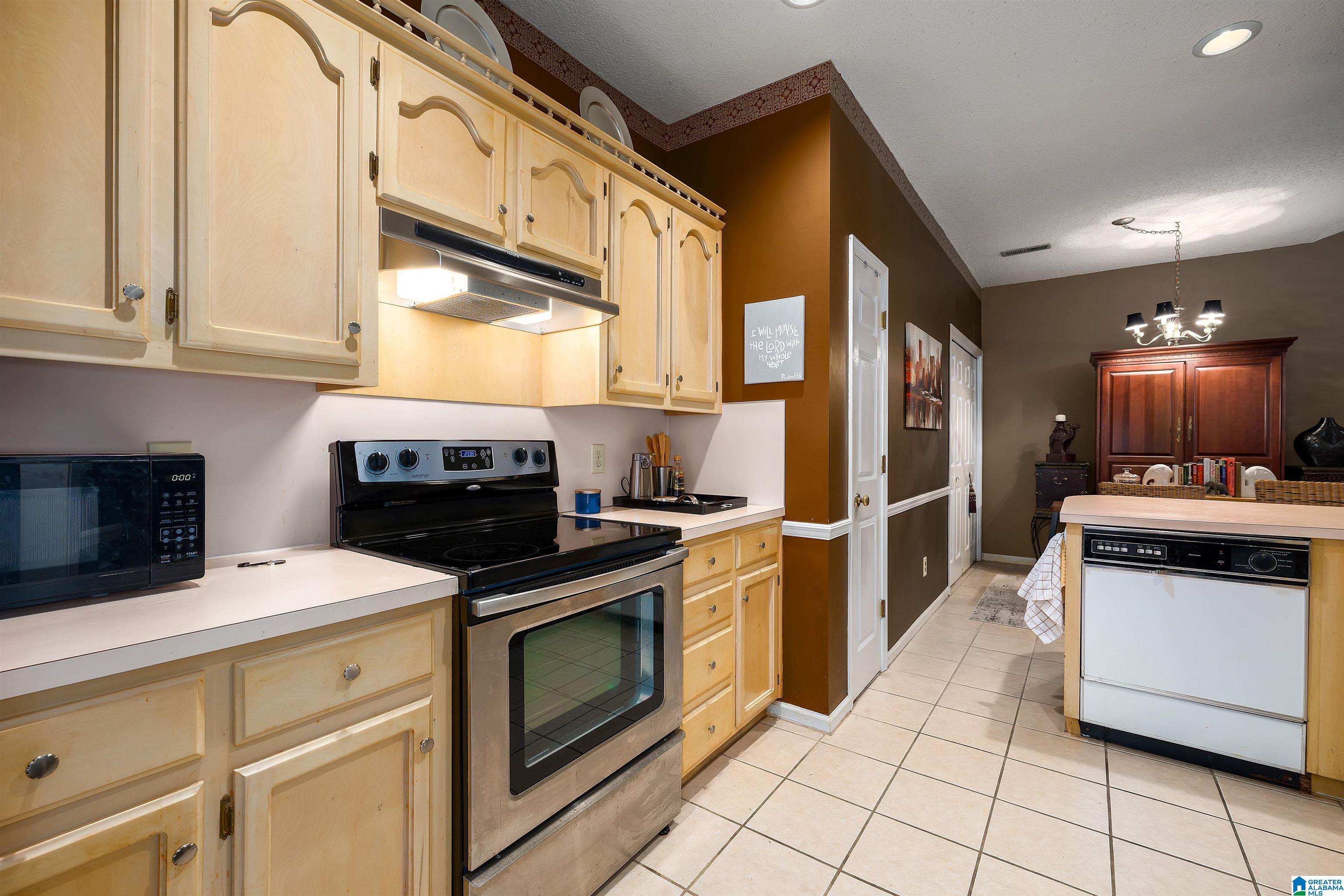 2621 N CHANDALAR LANE