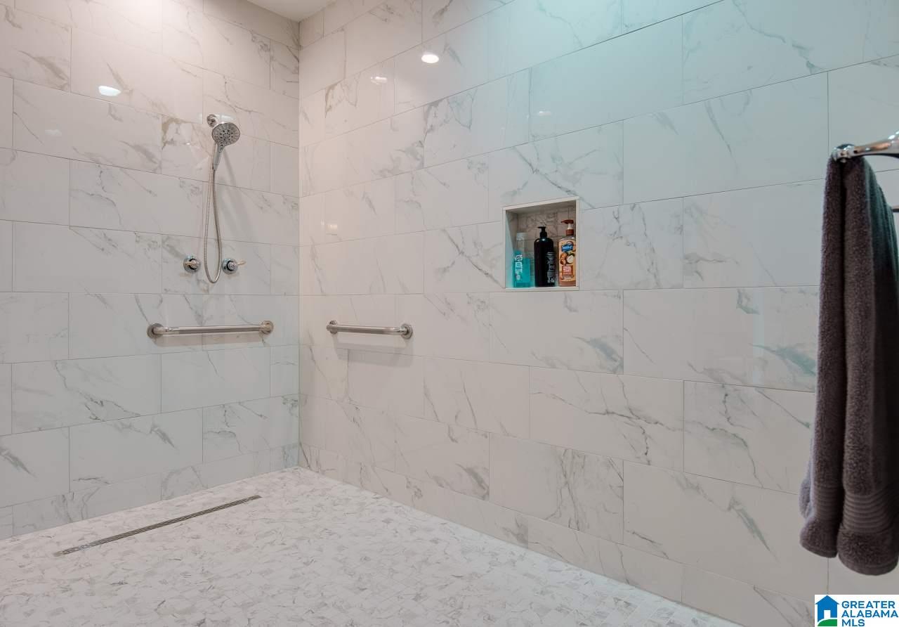 5630 CAHABA GLEN CIRCLE