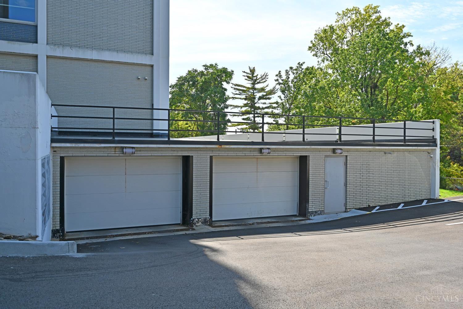 2401 Ingleside Avenue 6D