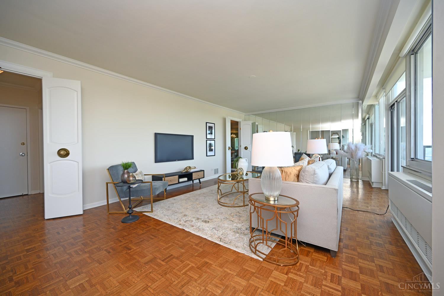 2401 Ingleside Avenue 6D