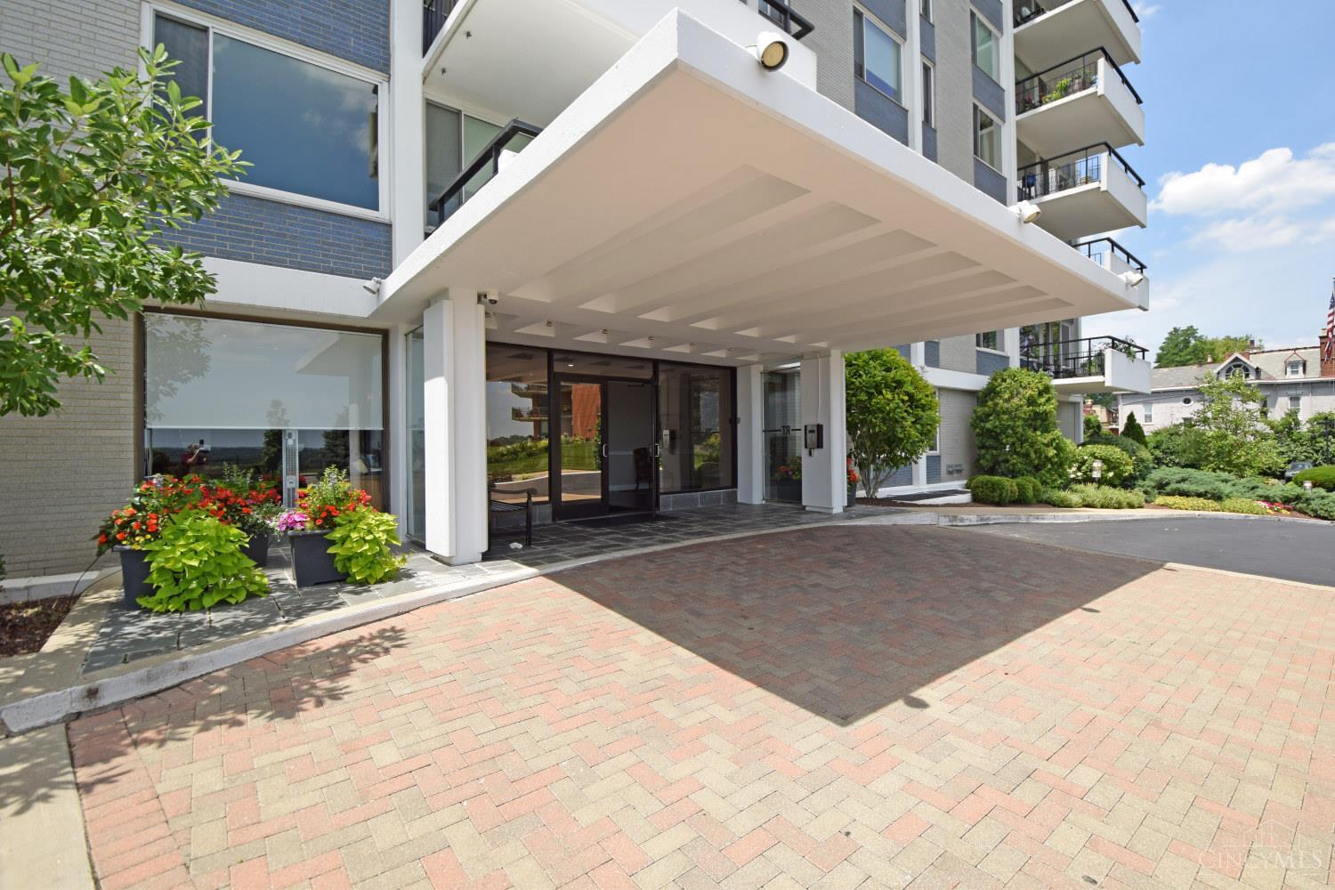 2401 Ingleside Avenue 6D