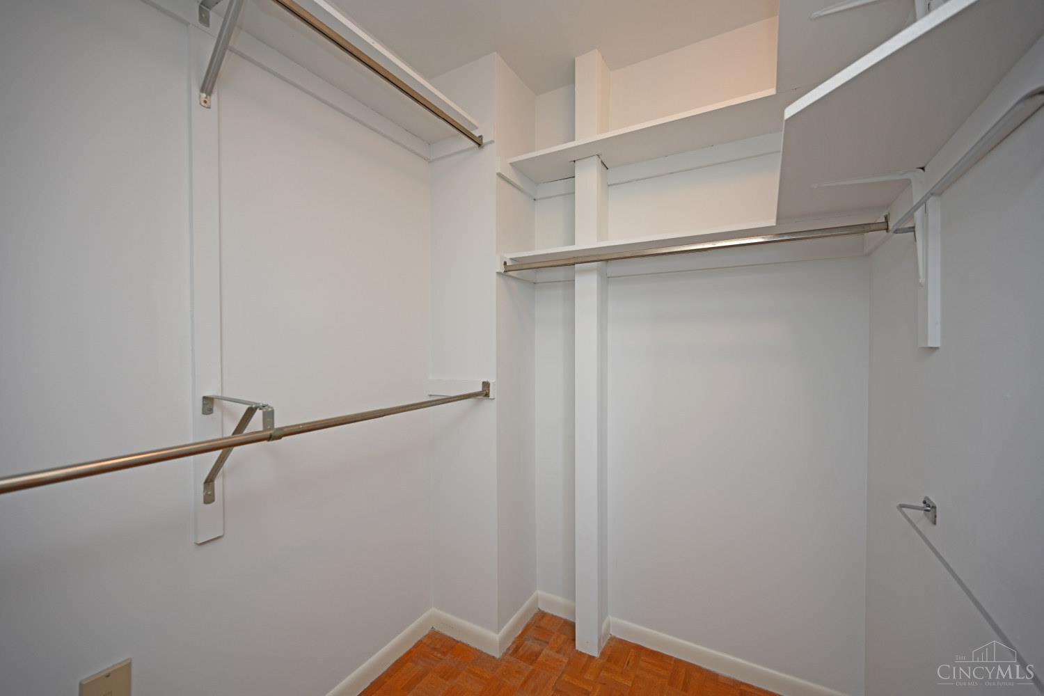 2401 Ingleside Avenue 6D