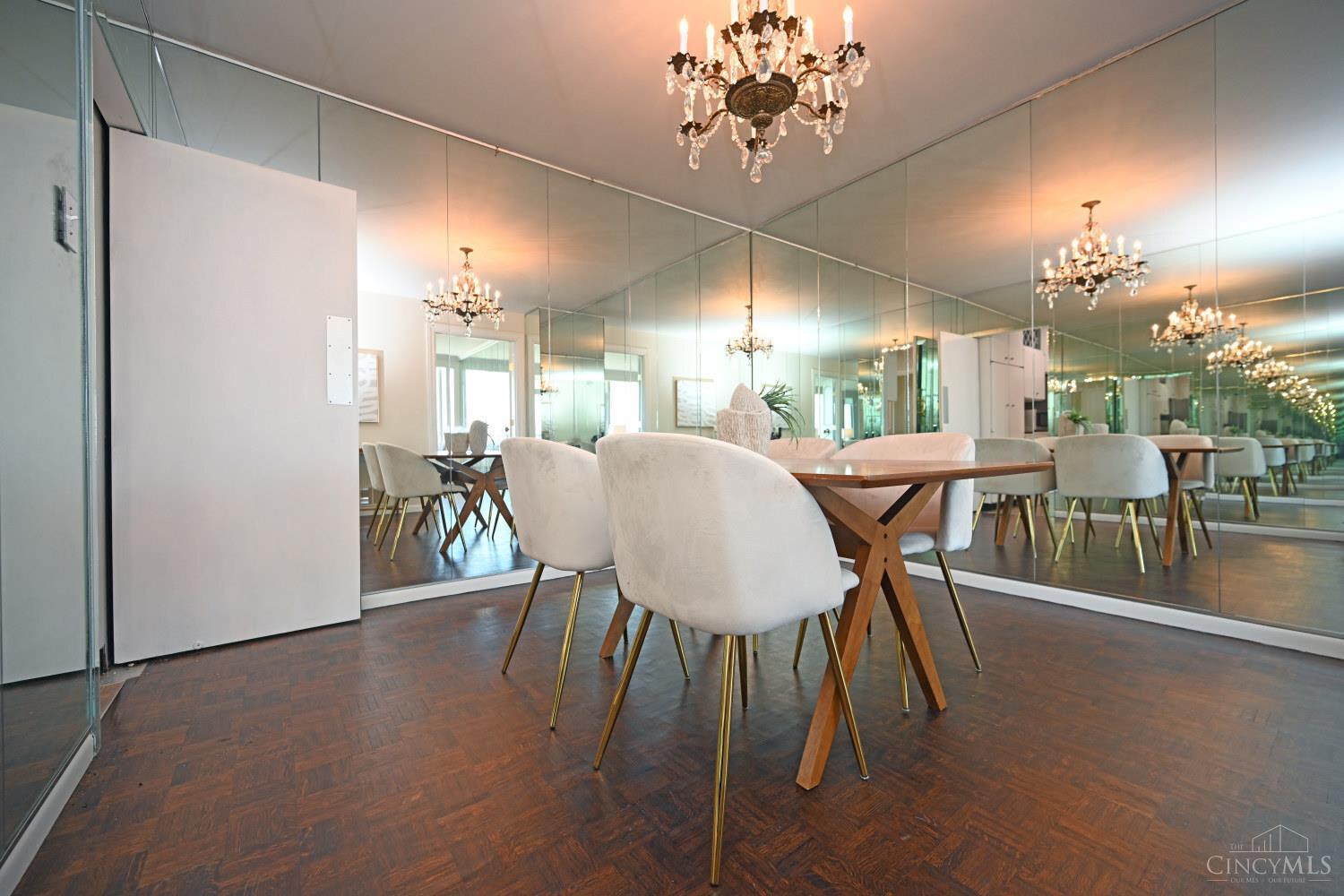 2401 Ingleside Avenue 6D