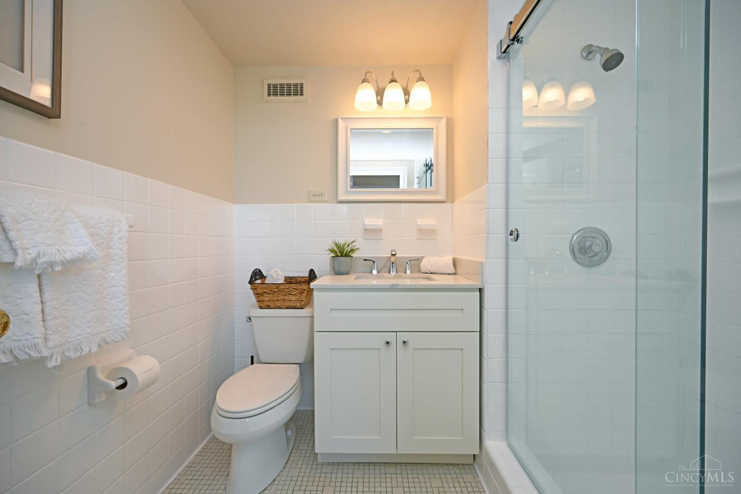 2401 Ingleside Avenue 6D