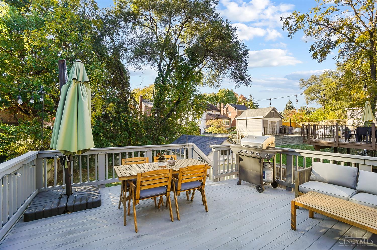 3869 Isabella Avenue