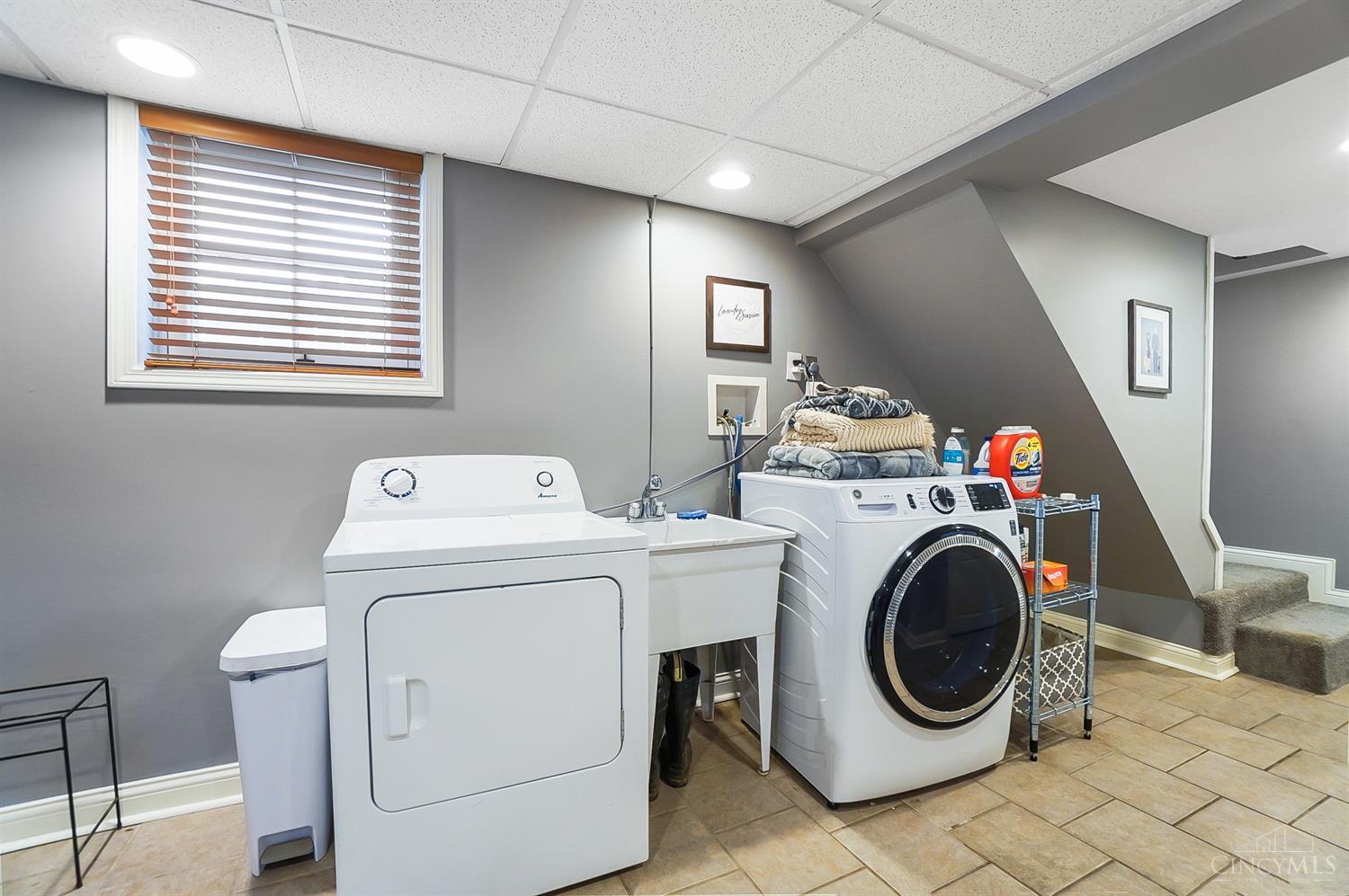 3869 Isabella Avenue