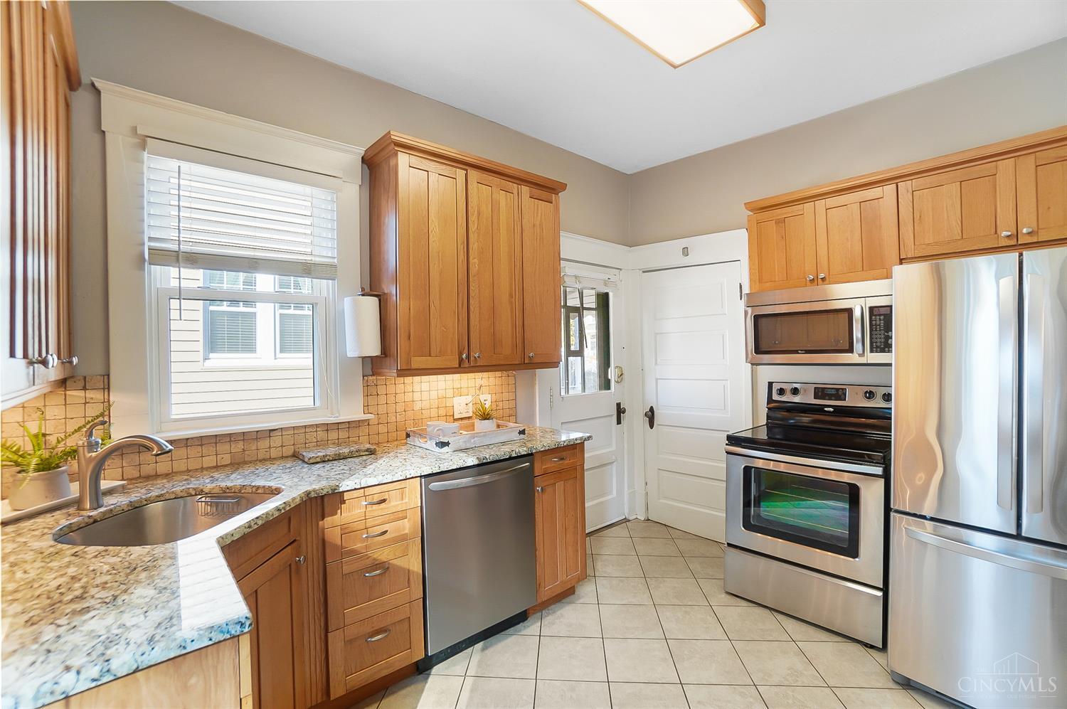 3869 Isabella Avenue