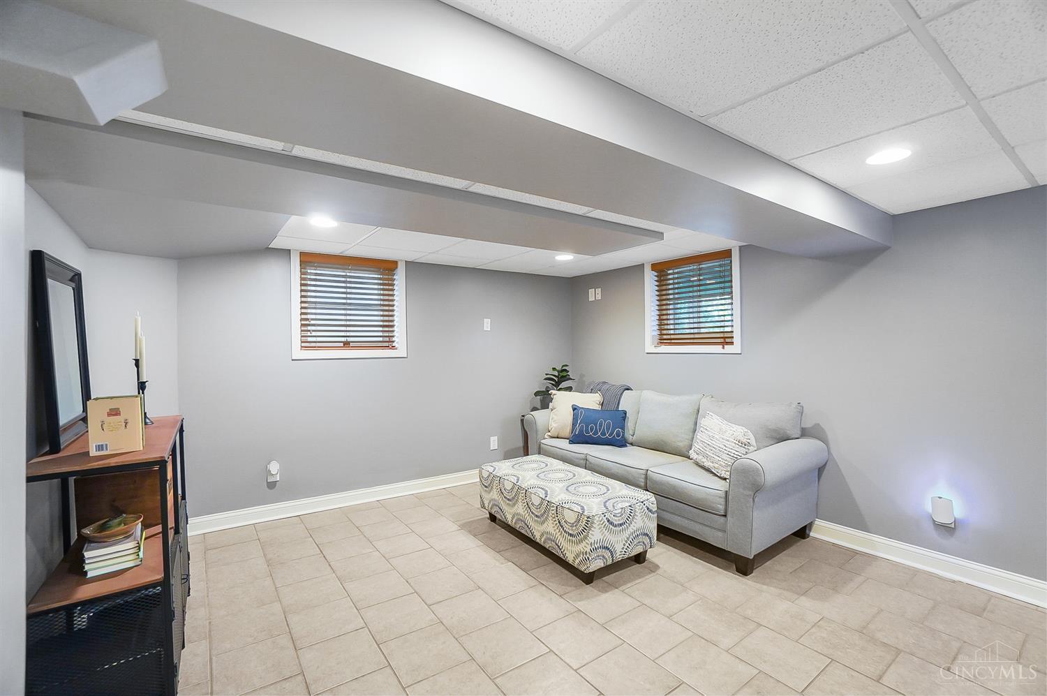 3869 Isabella Avenue